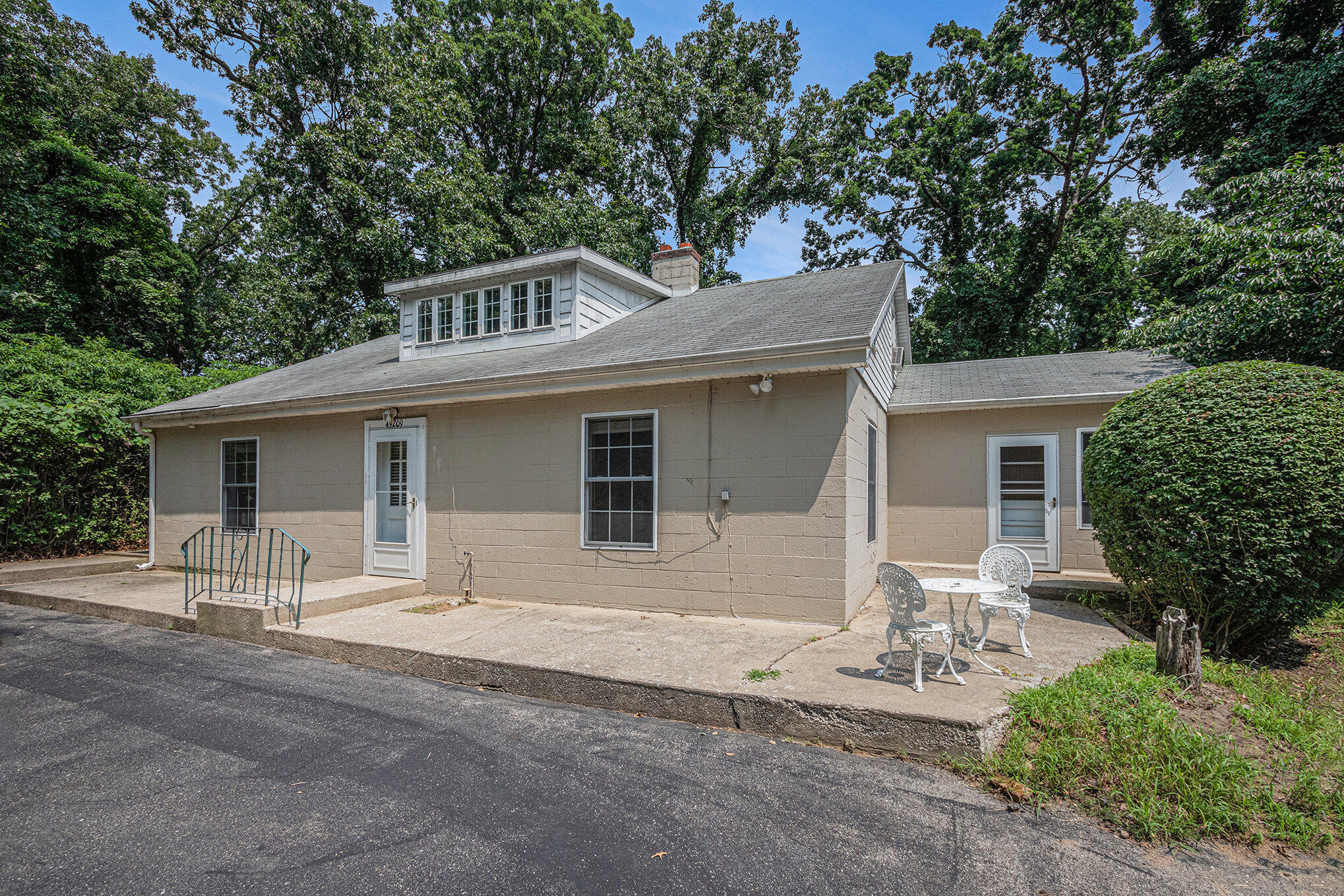 49209 Howard Avenue New Buffalo MI 49117