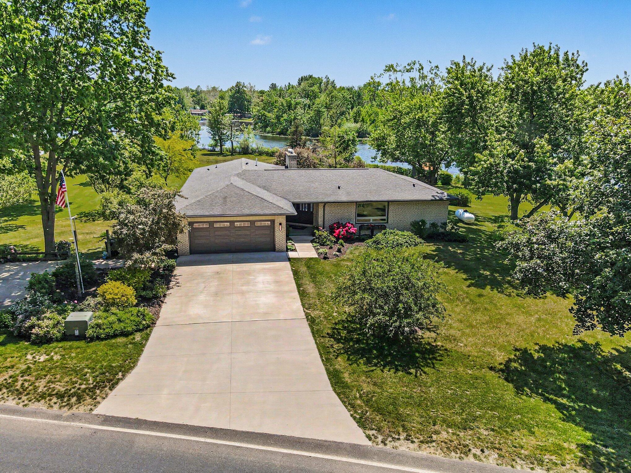47233 Cr 380 Grand Junction MI 49056