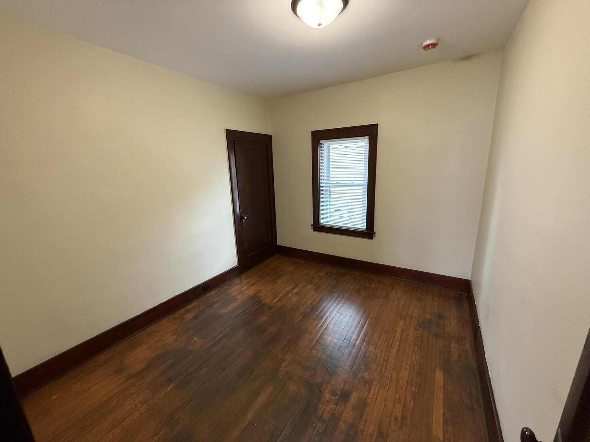 462 Catawba Avenue Muskegon MI 49442