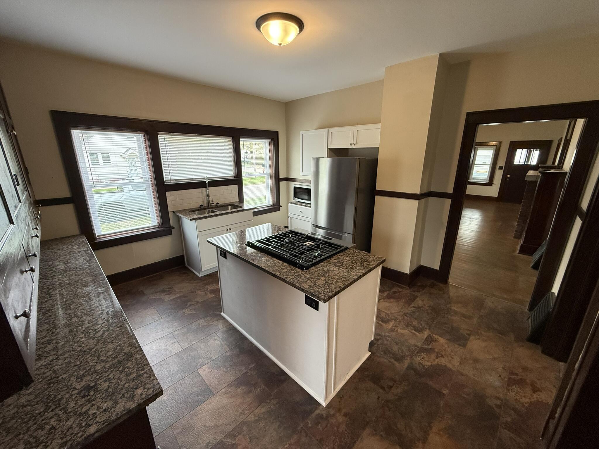 462 Catawba Avenue Muskegon MI 49442