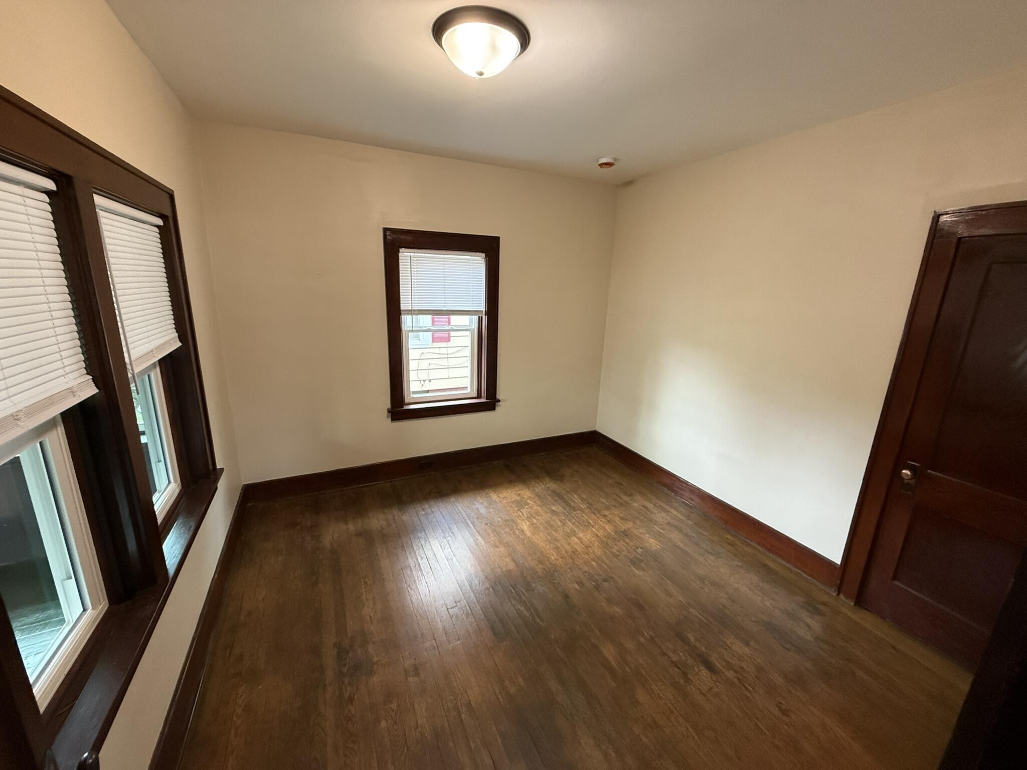 462 Catawba Avenue Muskegon MI 49442