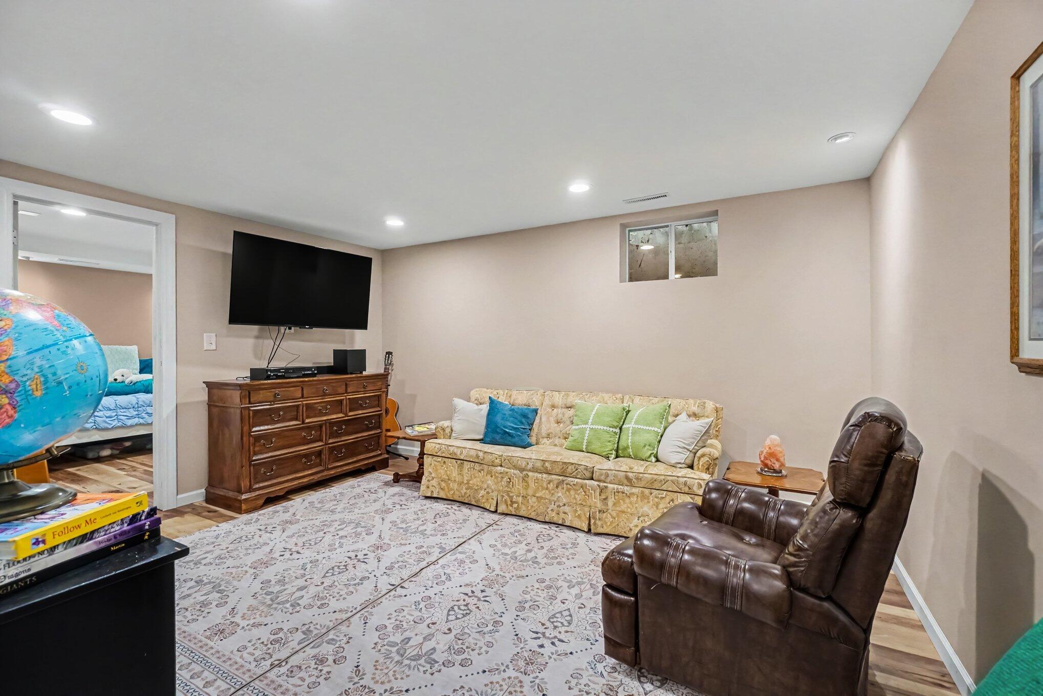 1205 Cambridge Drive Kalamazoo MI 49001
