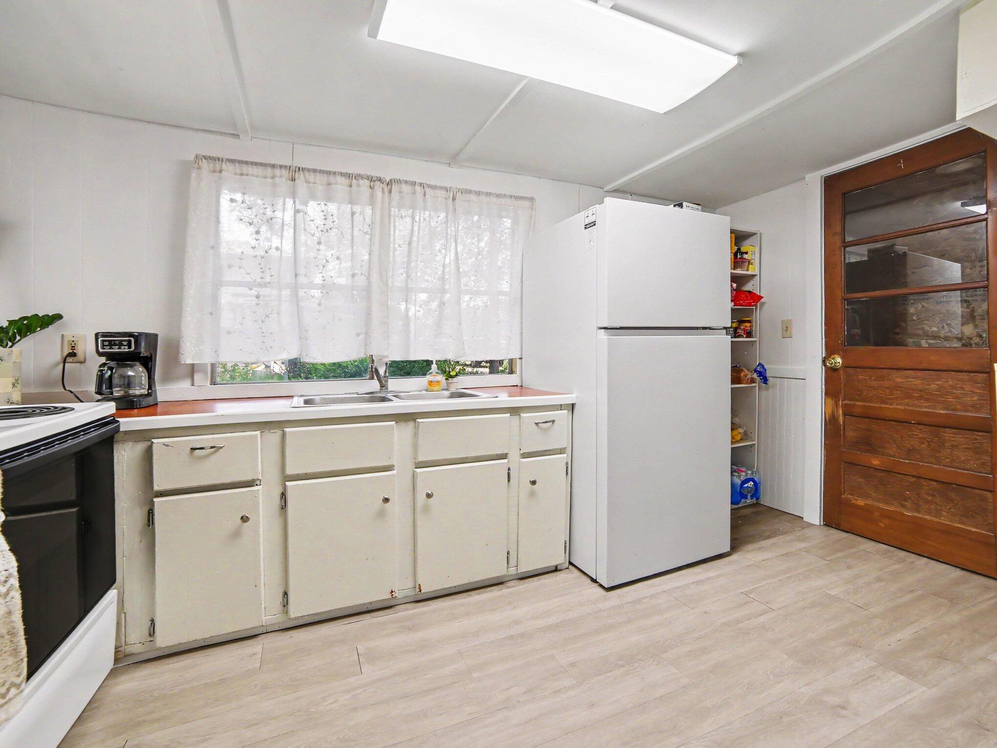 5648 W Johnson Road Ludington MI 49431