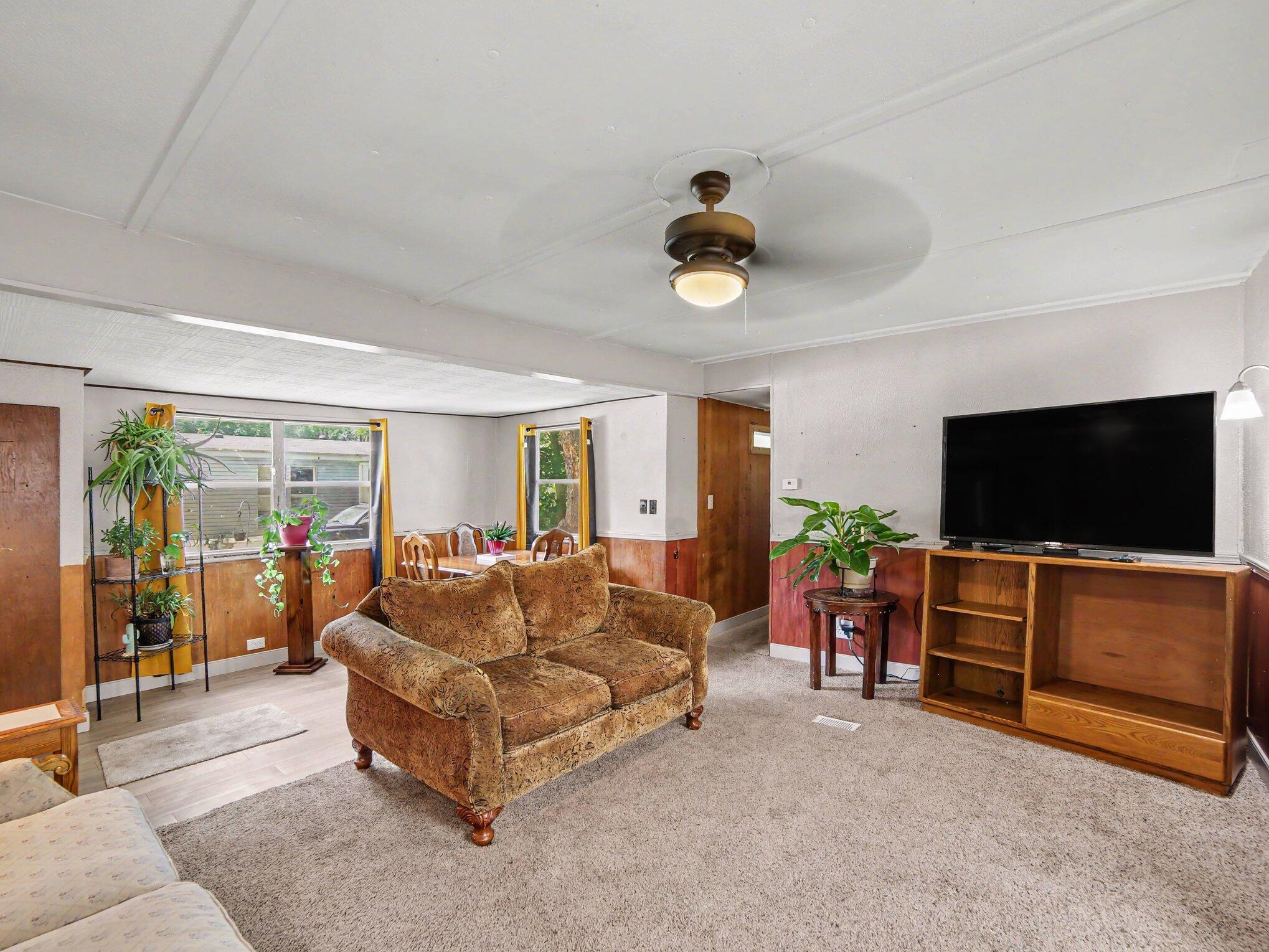 5648 W Johnson Road Ludington MI 49431
