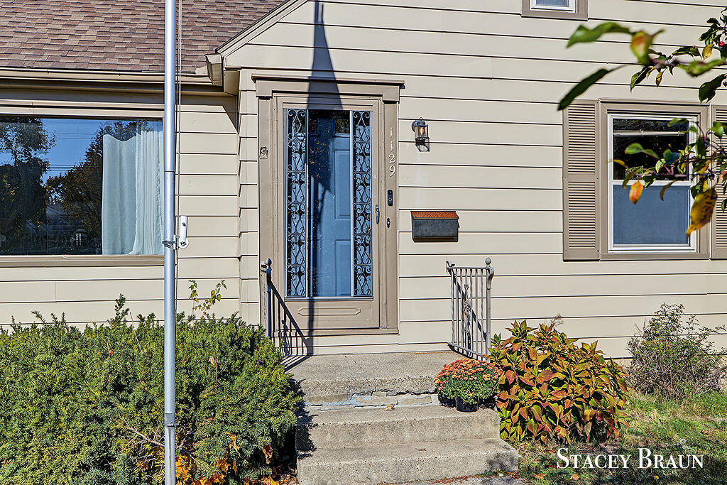 1129 Northwood Street NE Grand Rapids MI 49505