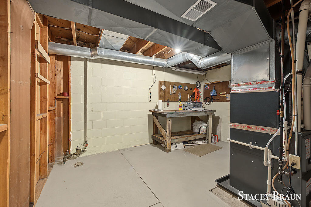 1129 Northwood Street NE Grand Rapids MI 49505
