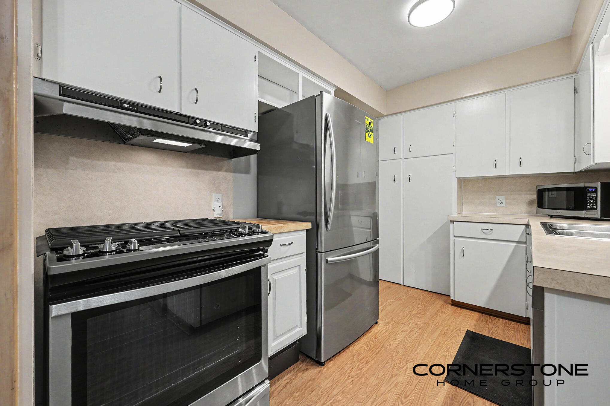 874 Beechwood Street NE Grand Rapids MI 49505