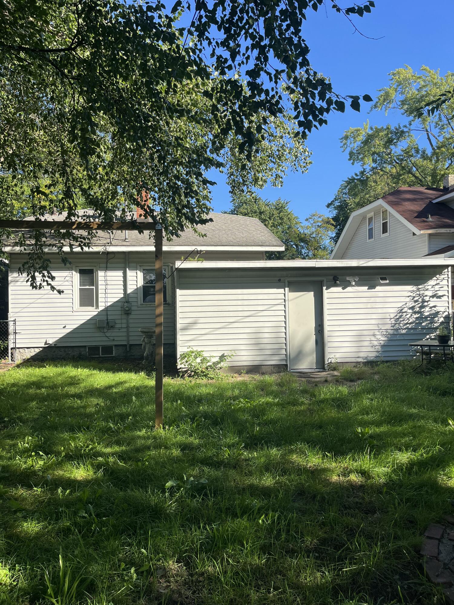 863 E Isabella Avenue Muskegon MI 49442