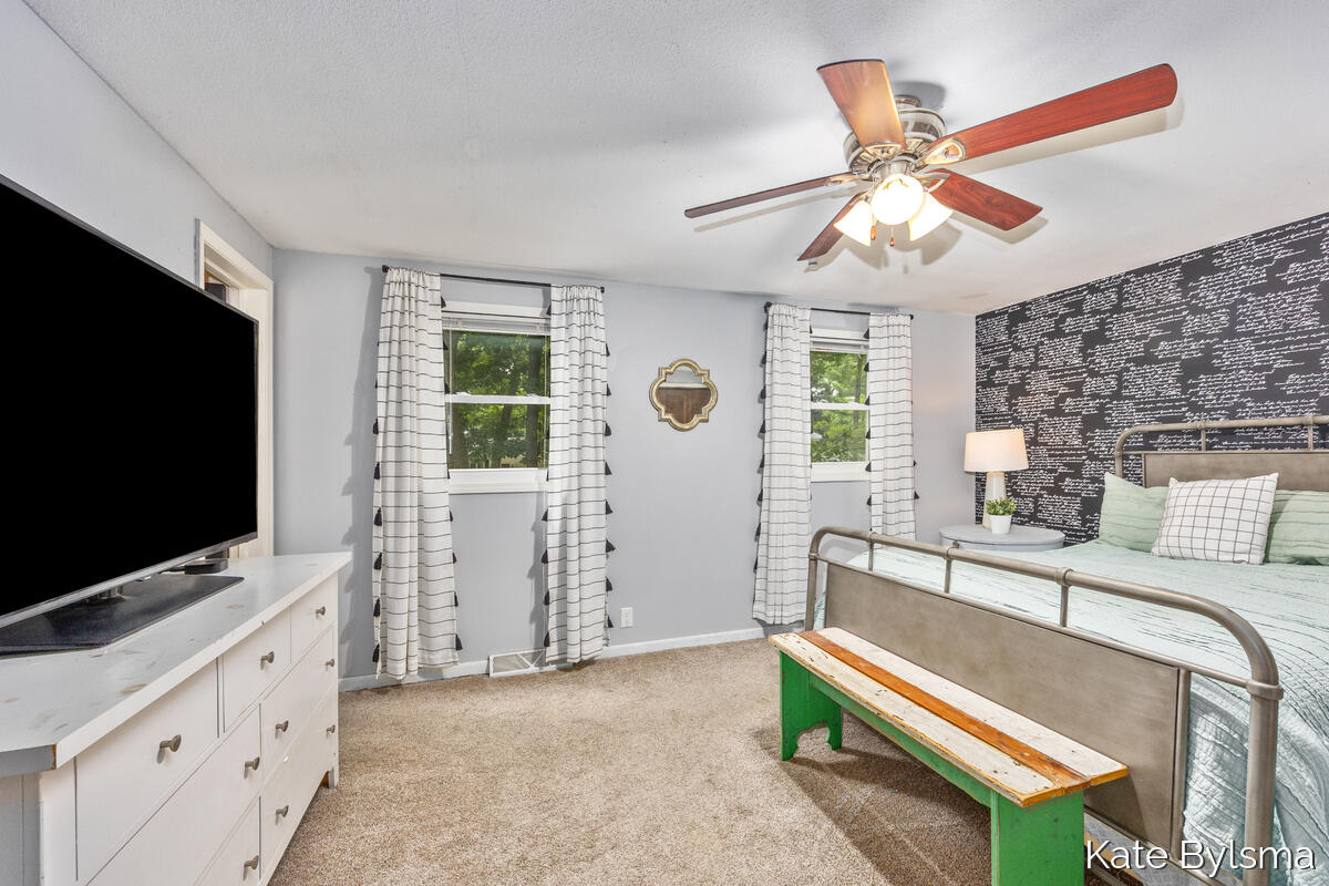 7569 Woodvale Street SE Grand Rapids MI 49546