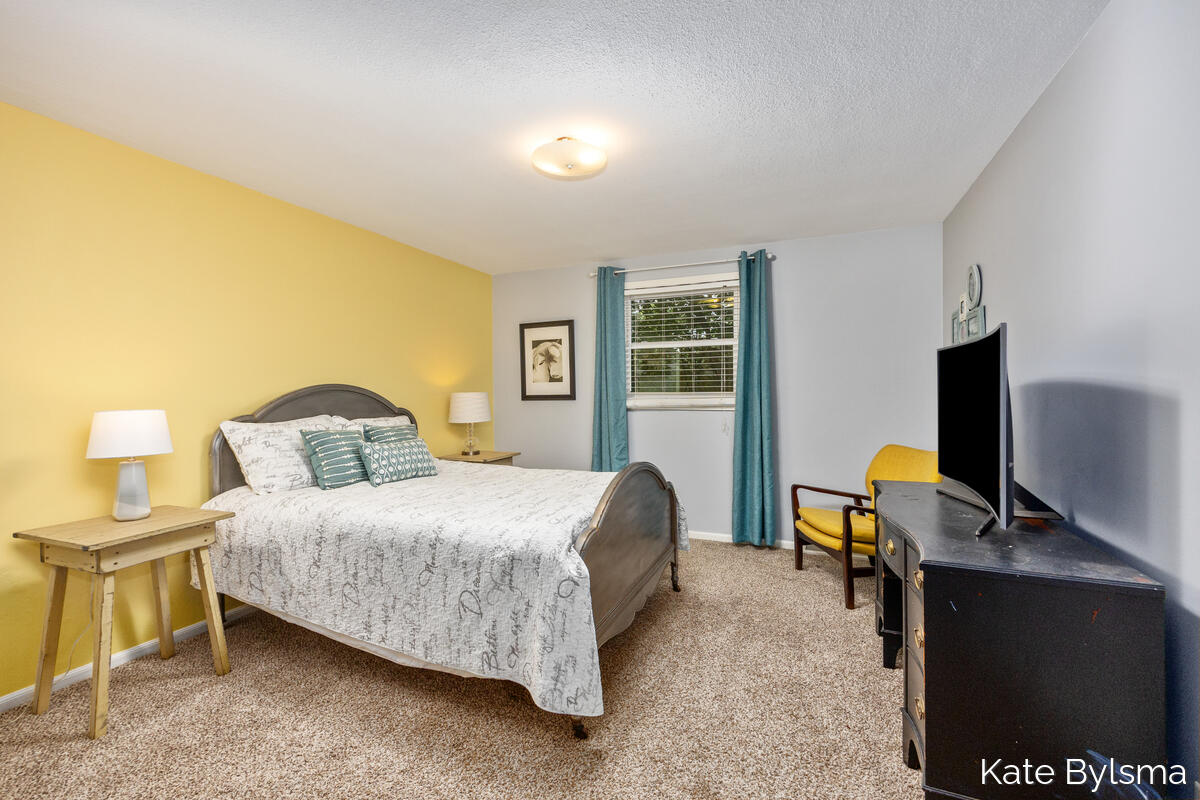 7569 Woodvale Street SE Grand Rapids MI 49546