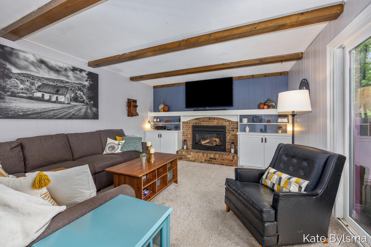 7569 Woodvale Street SE Grand Rapids MI 49546