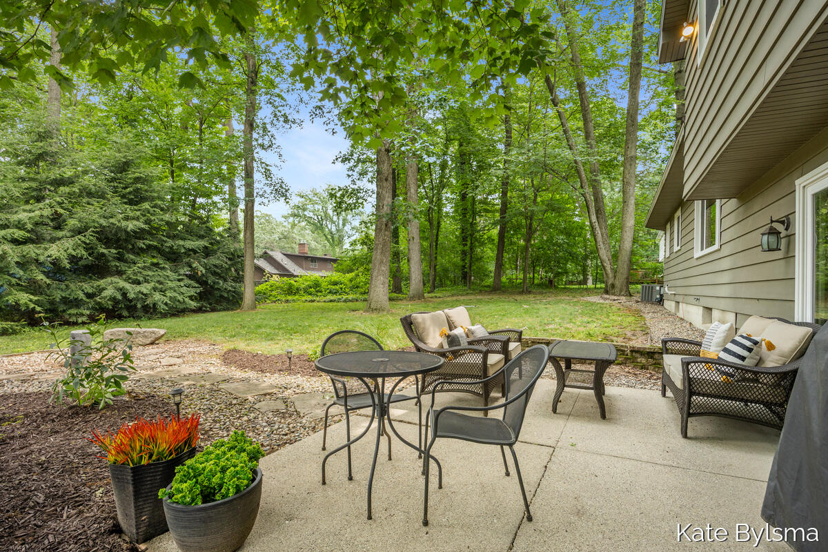 7569 Woodvale Street SE Grand Rapids MI 49546