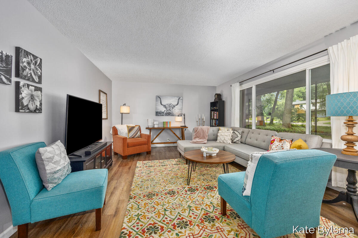 7569 Woodvale Street SE Grand Rapids MI 49546