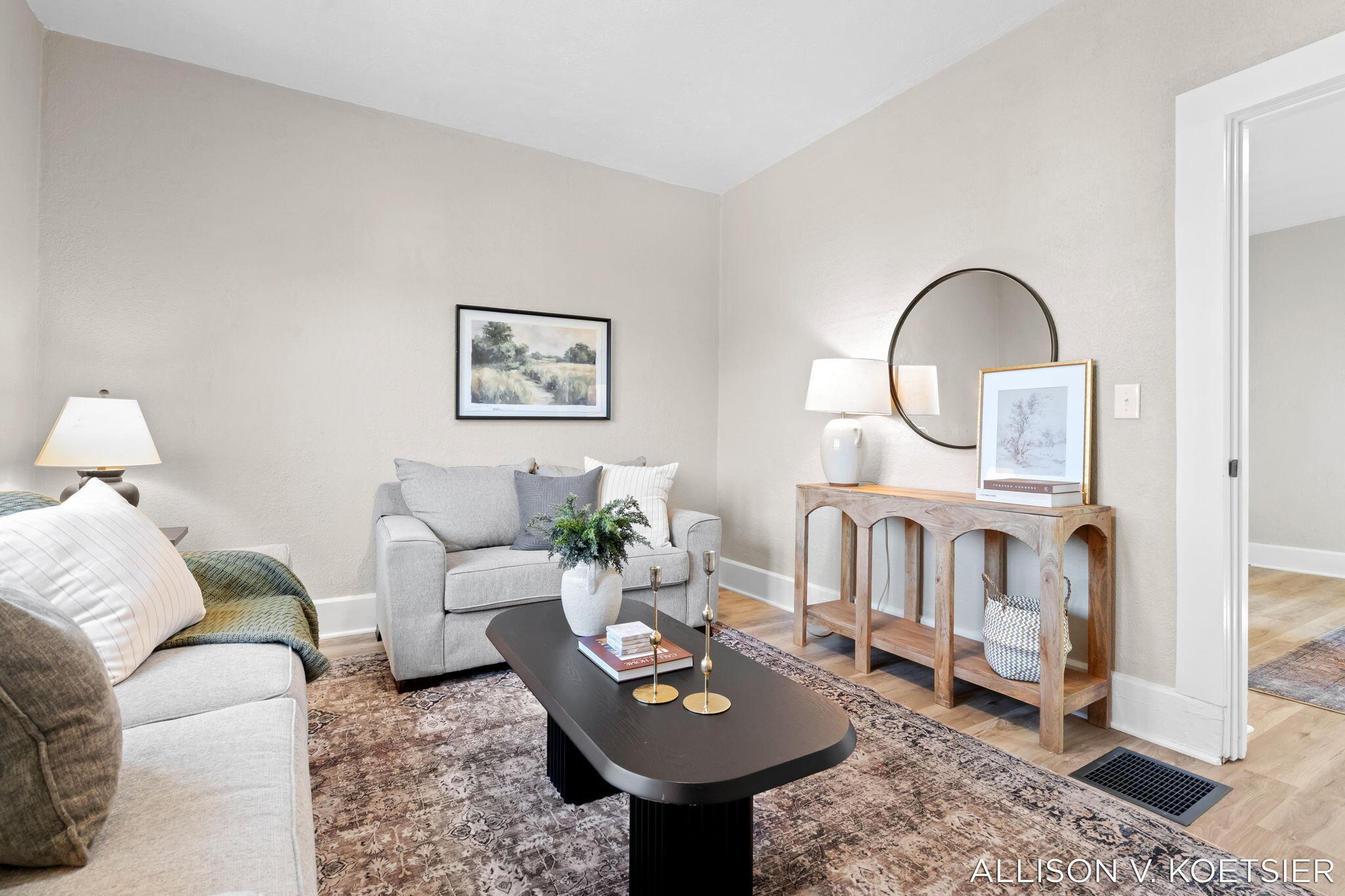 935 Baraga Street NE Grand Rapids MI 49503