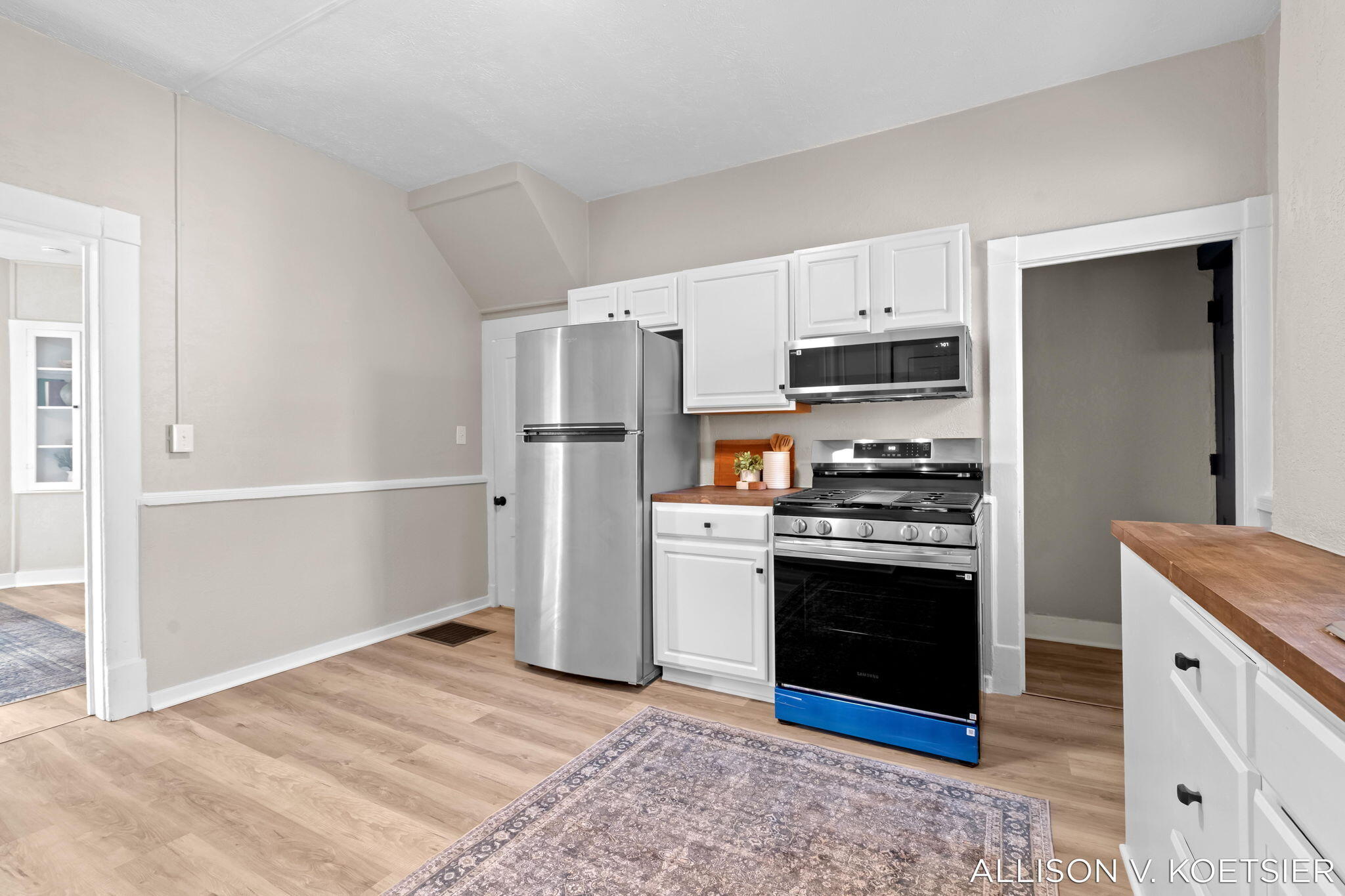 935 Baraga Street NE Grand Rapids MI 49503