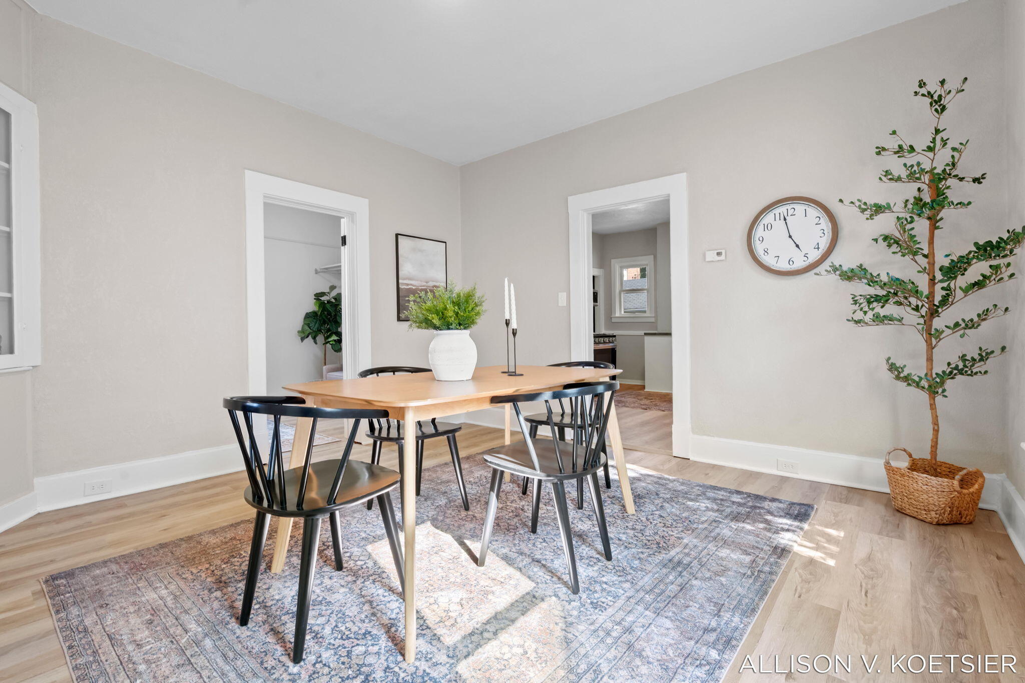 935 Baraga Street NE Grand Rapids MI 49503