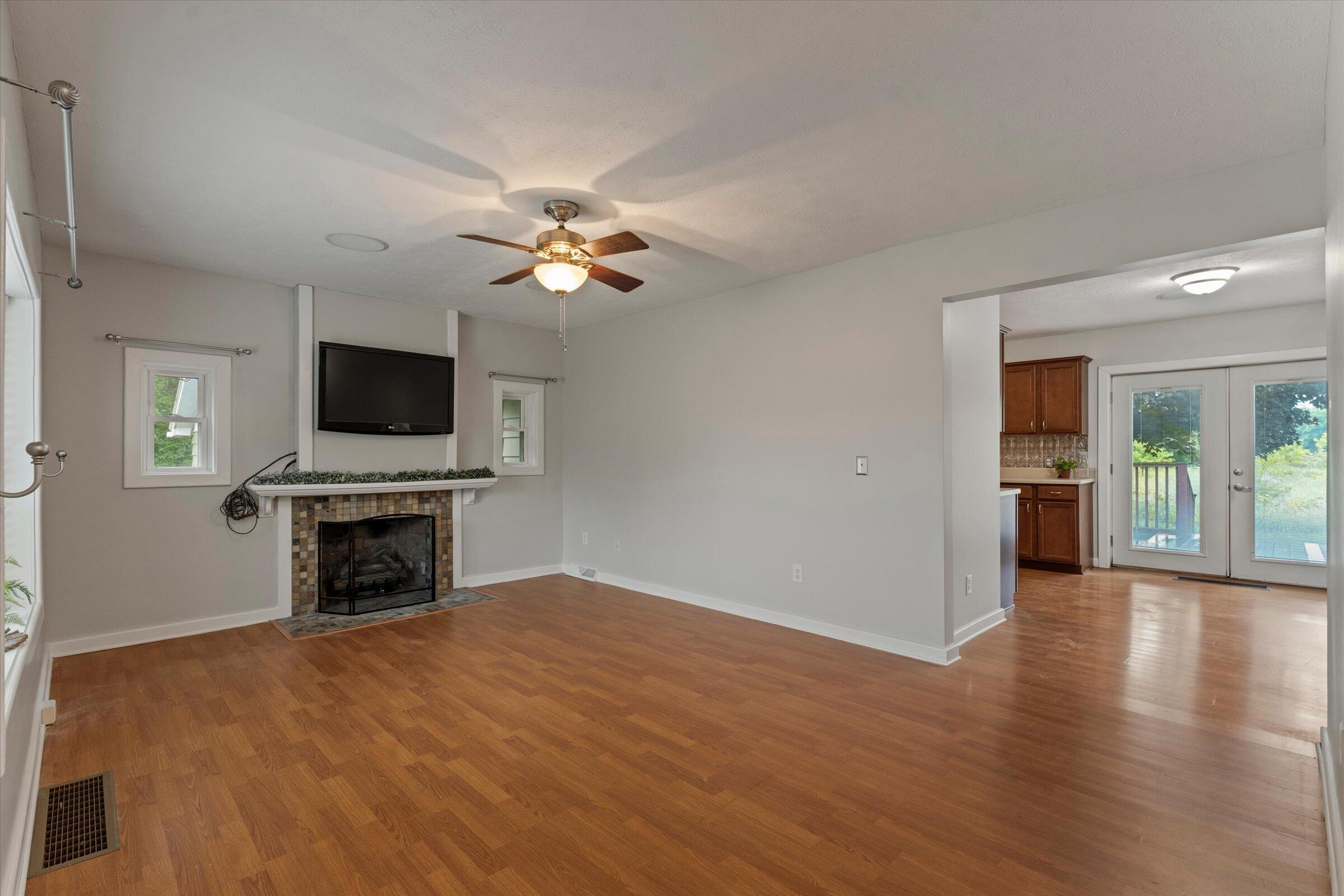 122 Silsbee Street Niles MI 49120