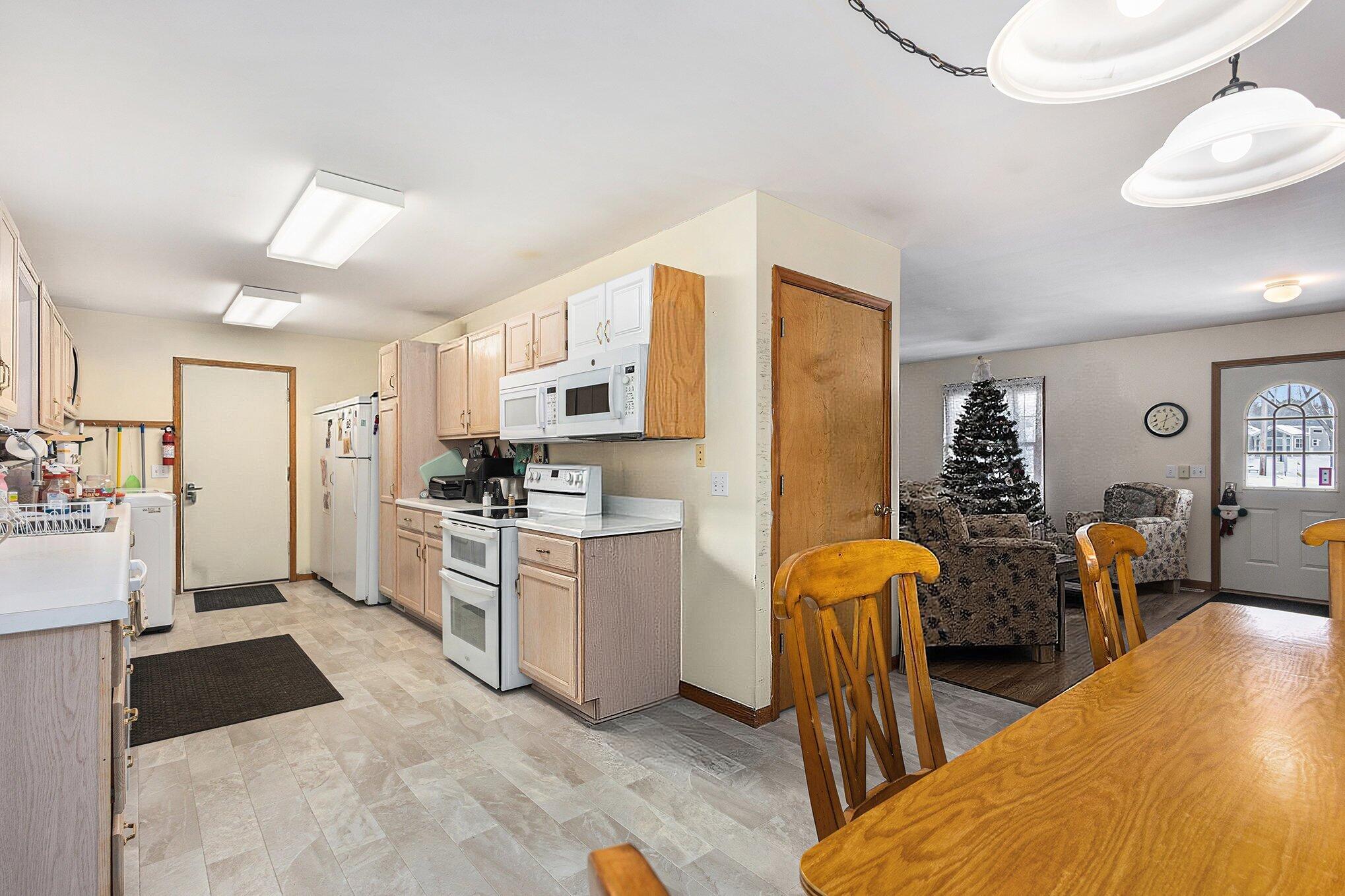 4935 W Deren Road Ludington MI 49431