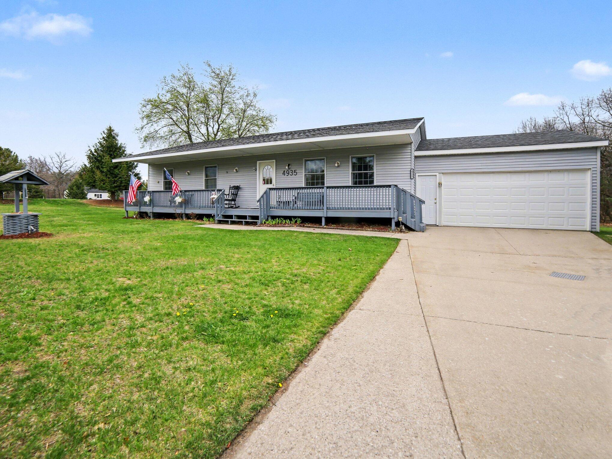 4935 W Deren Road Ludington MI 49431