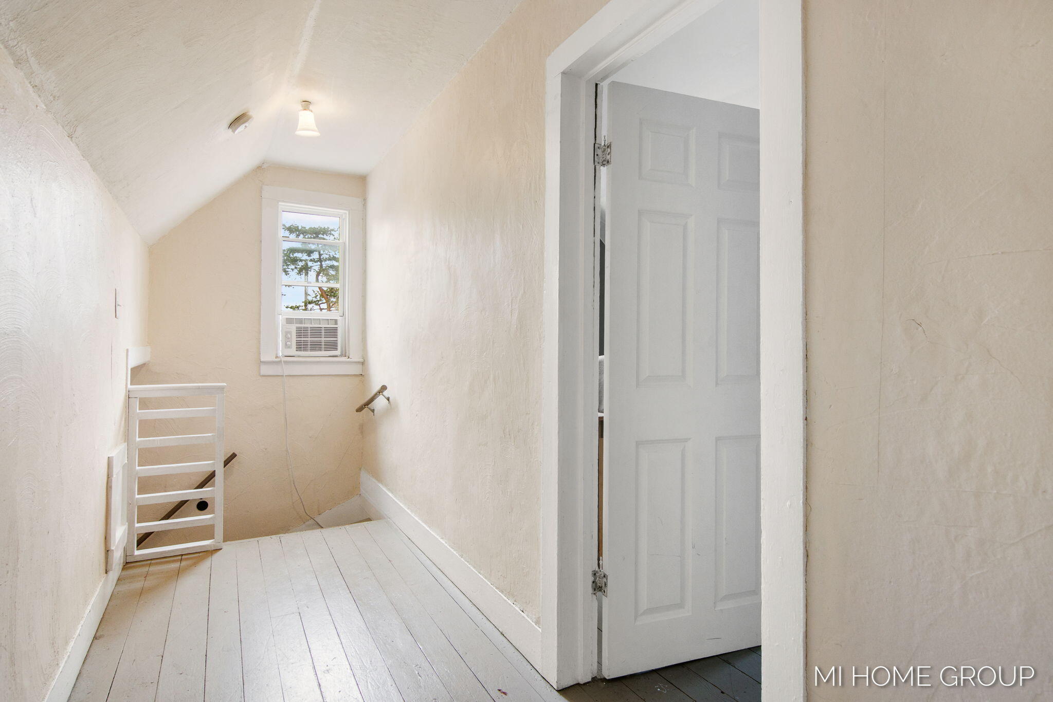 150 W 16th Street Holland MI 49423