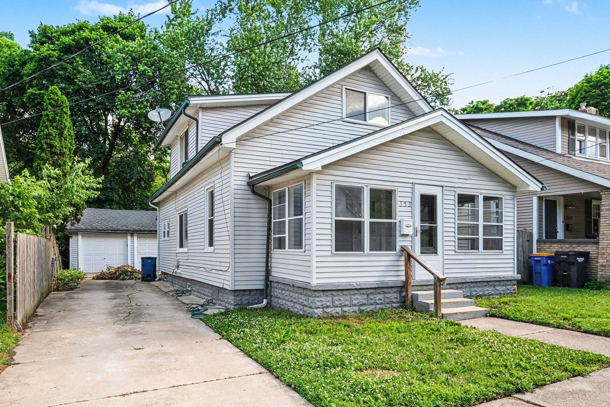 353 Cedar Street NE Grand Rapids MI 49503