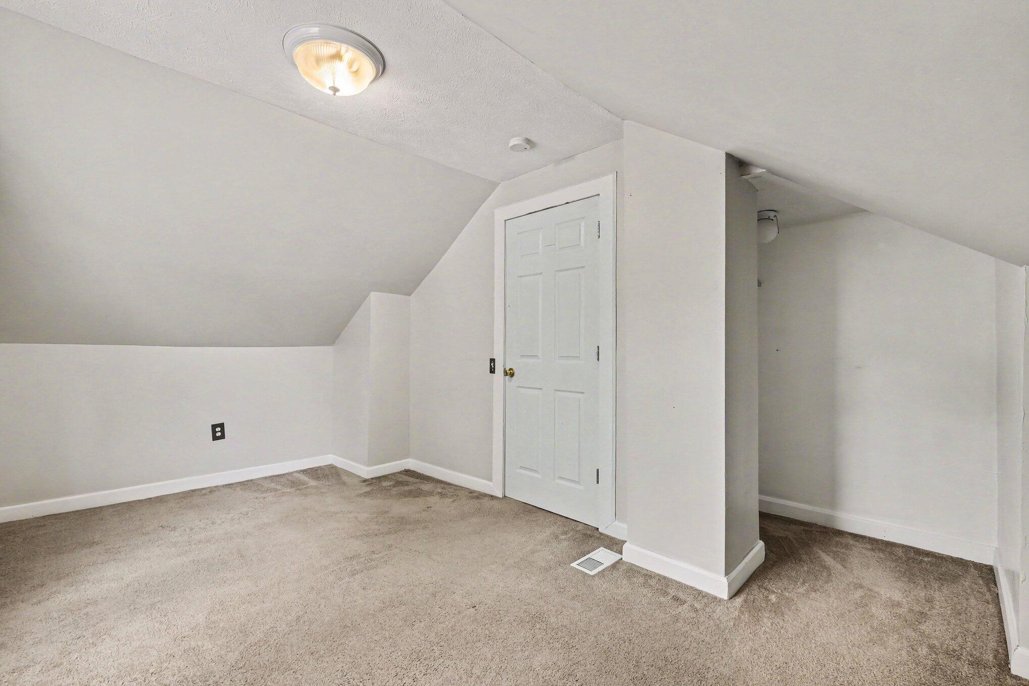 353 Cedar Street NE Grand Rapids MI 49503