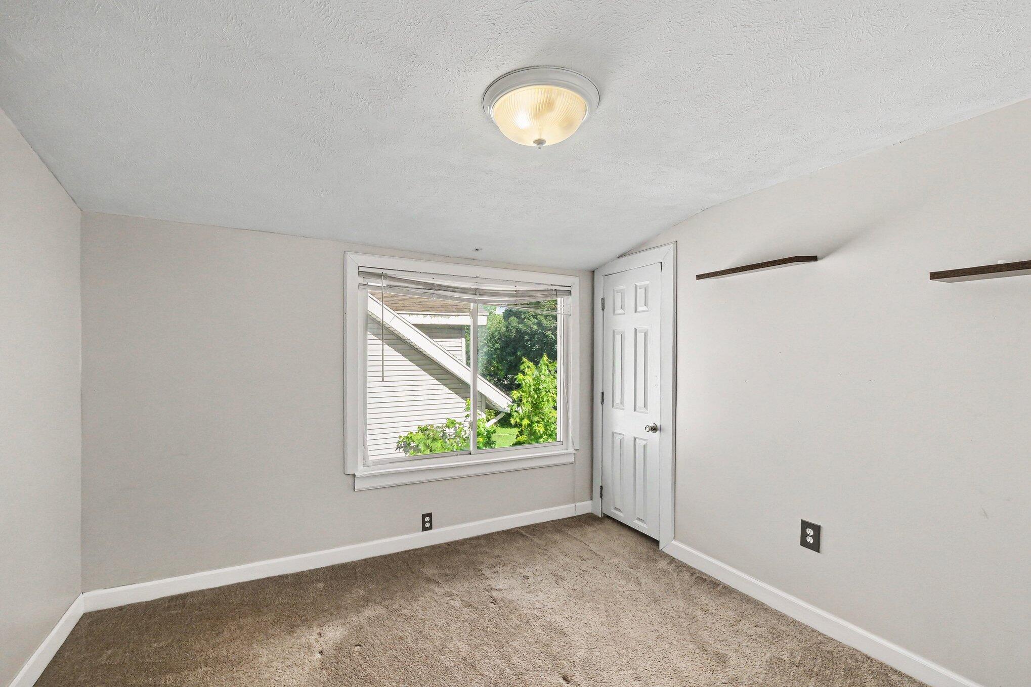 353 Cedar Street NE Grand Rapids MI 49503