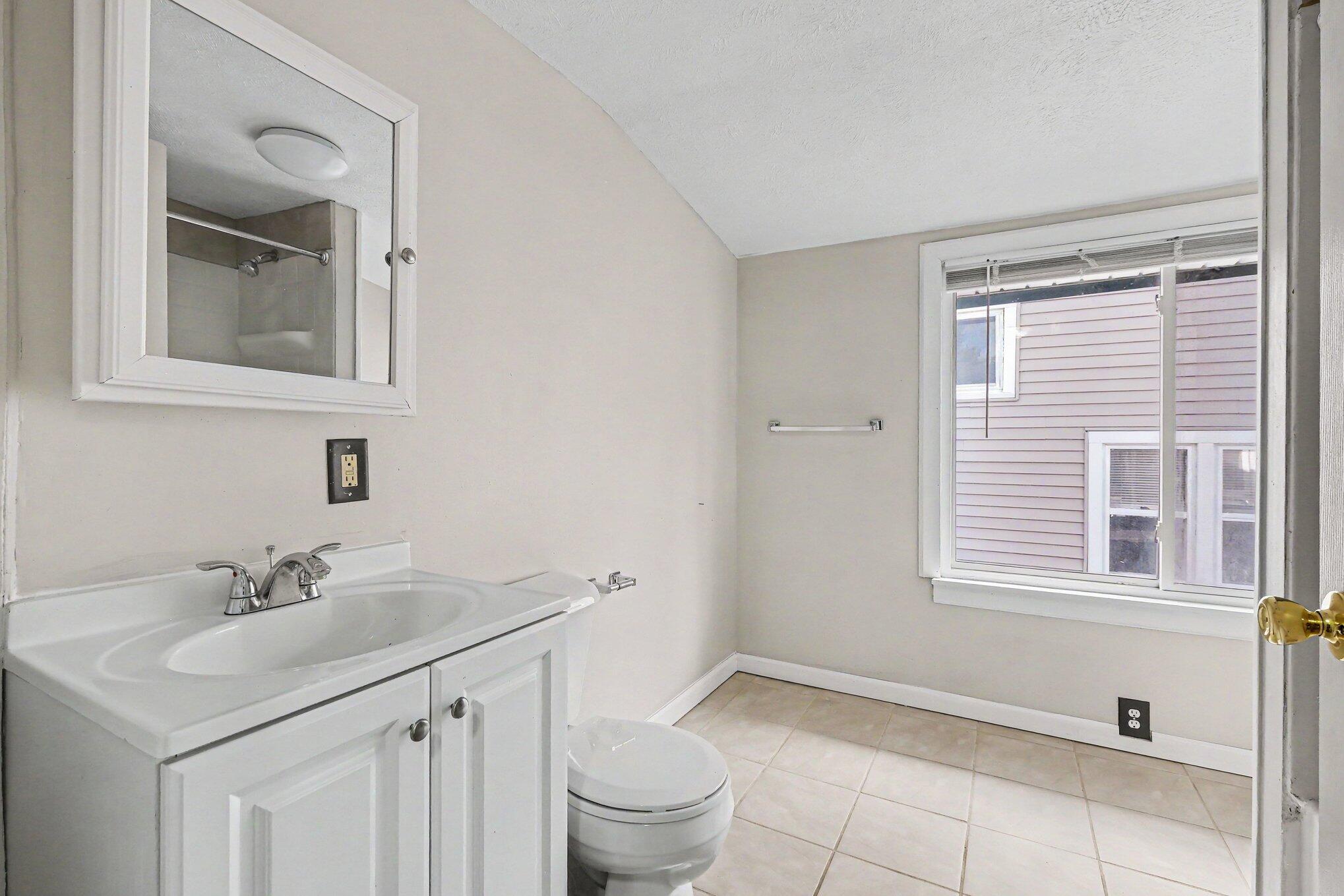 353 Cedar Street NE Grand Rapids MI 49503