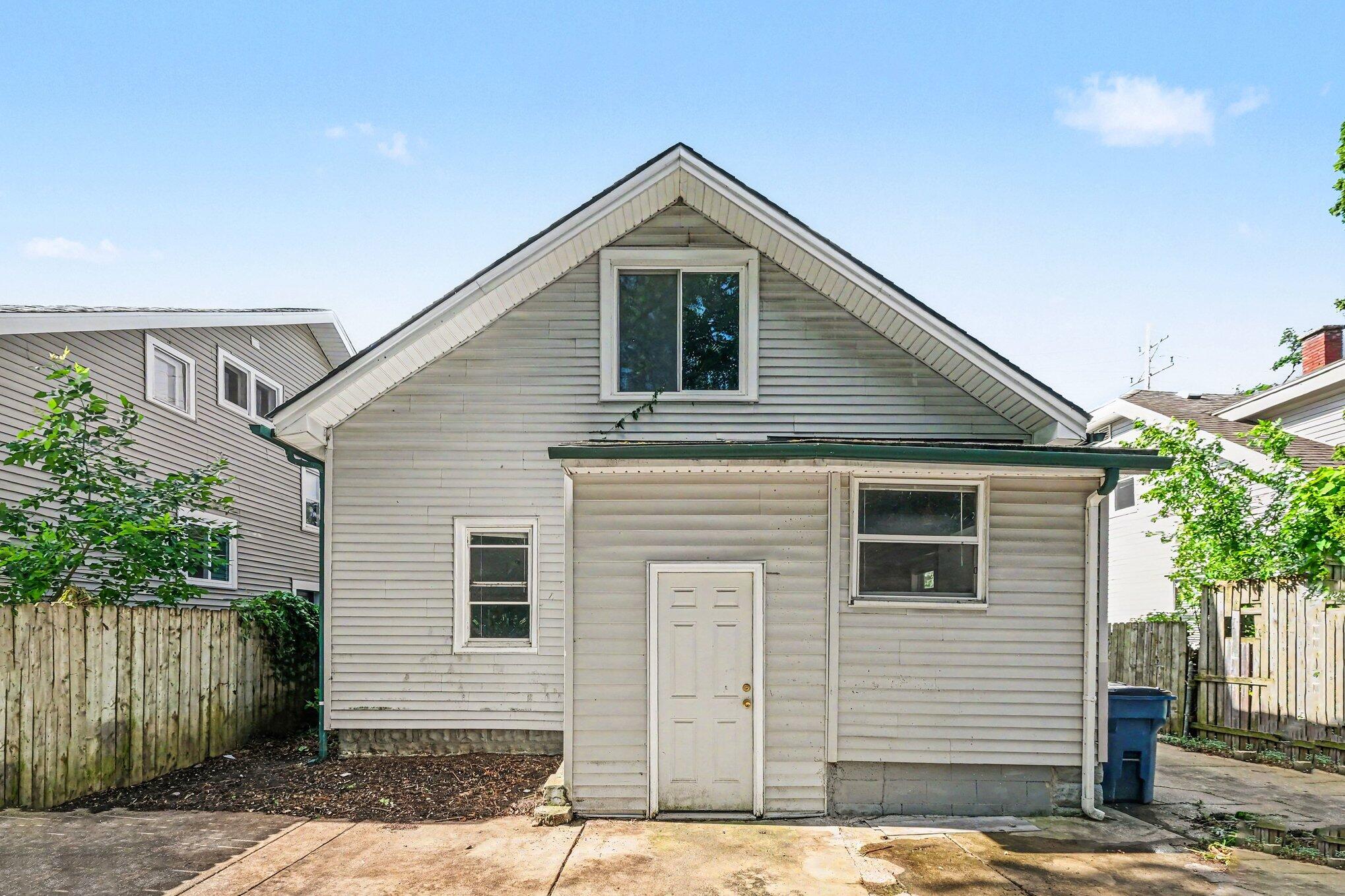 353 Cedar Street NE Grand Rapids MI 49503