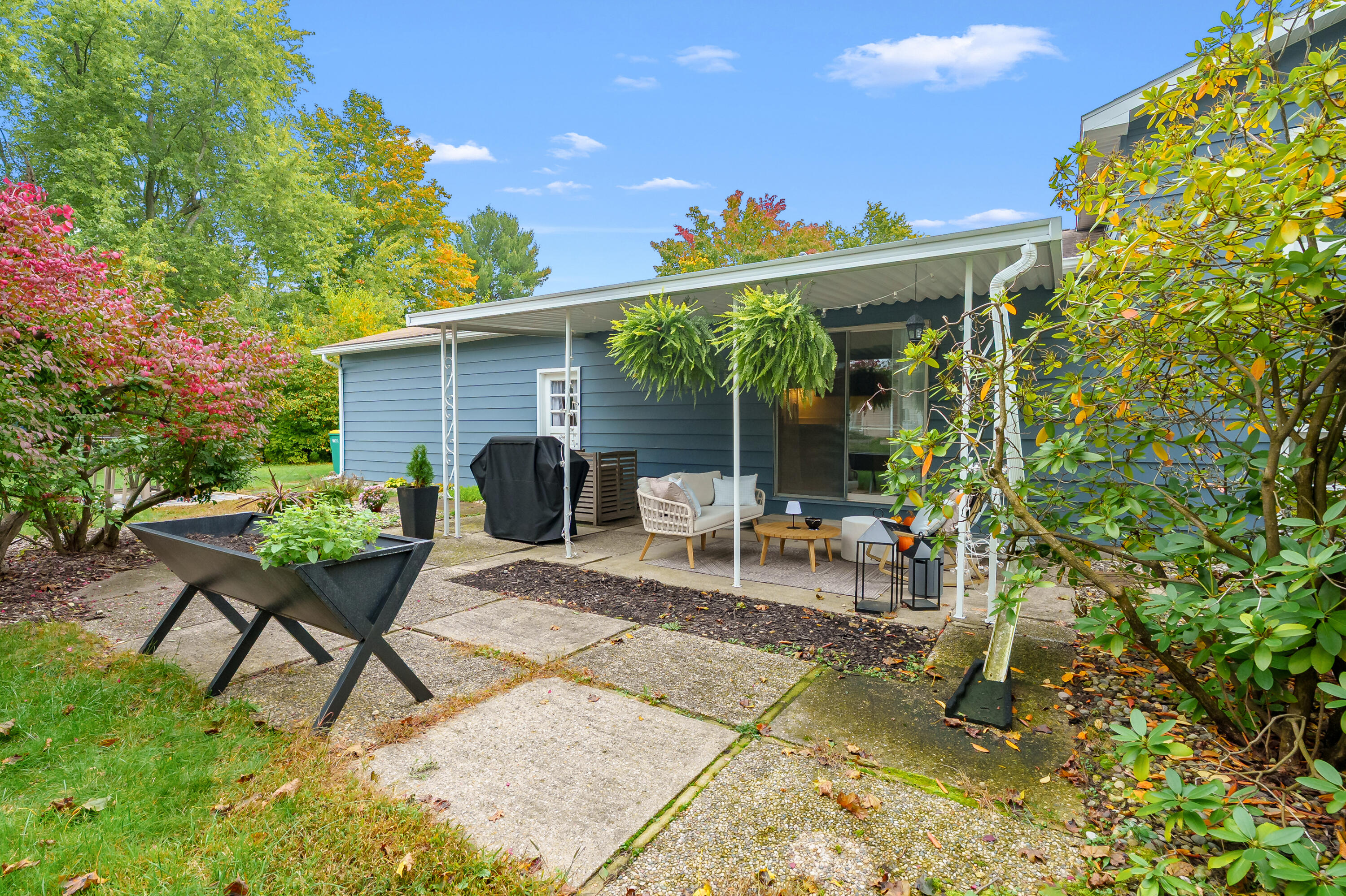 1812 Carlsbrook Lane Portage MI 49024