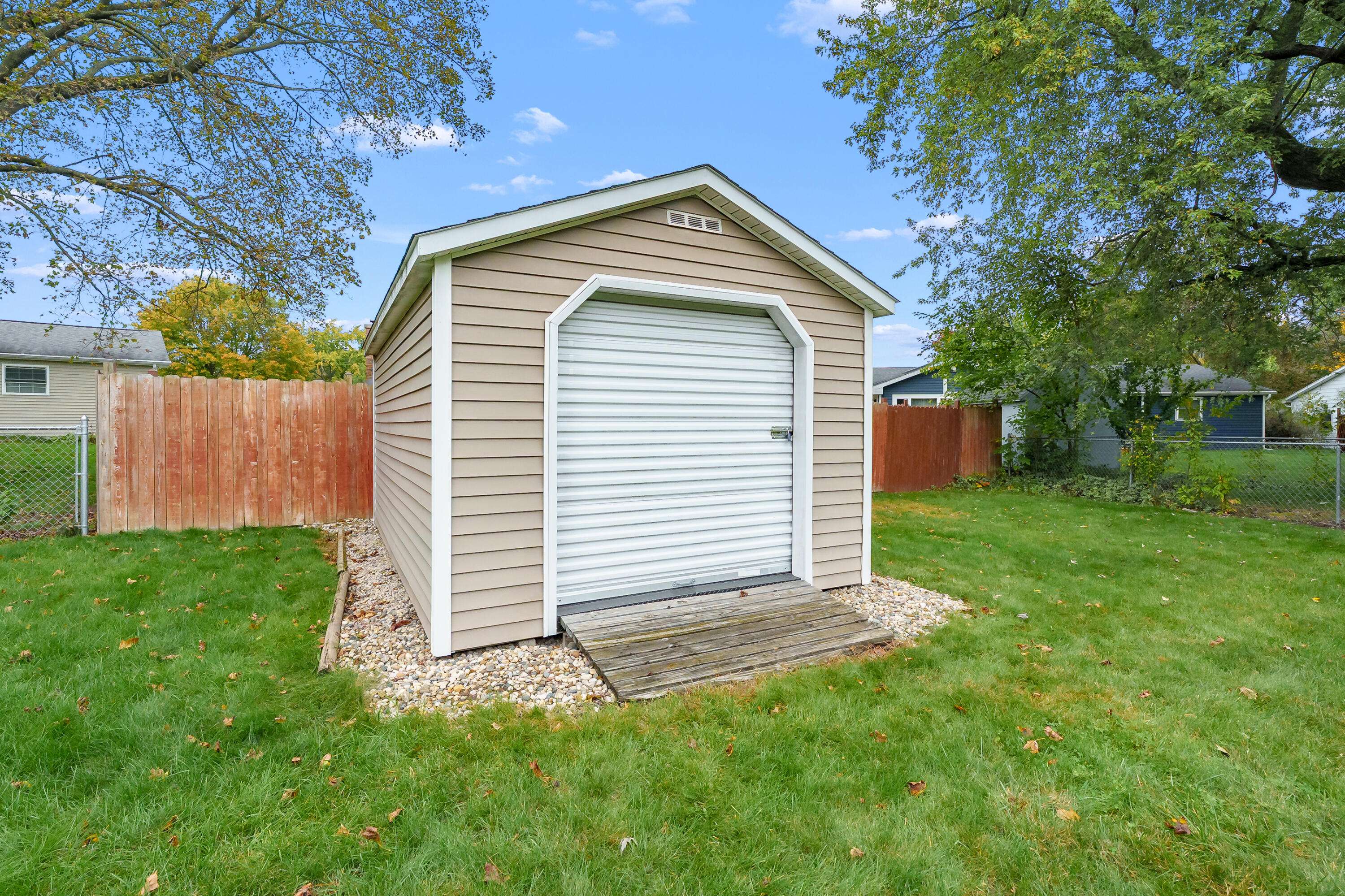 1812 Carlsbrook Lane Portage MI 49024