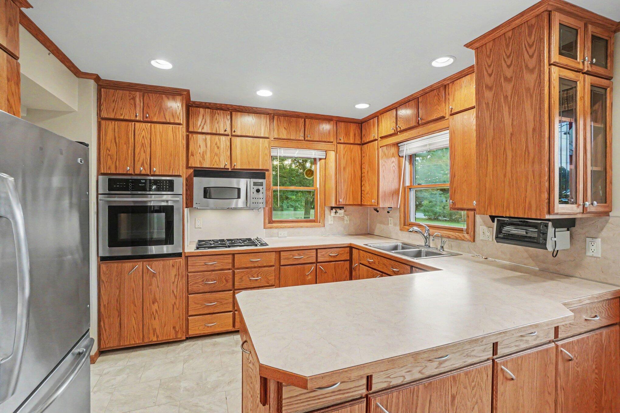 1145 W Lakewood Boulevard Holland MI 49424
