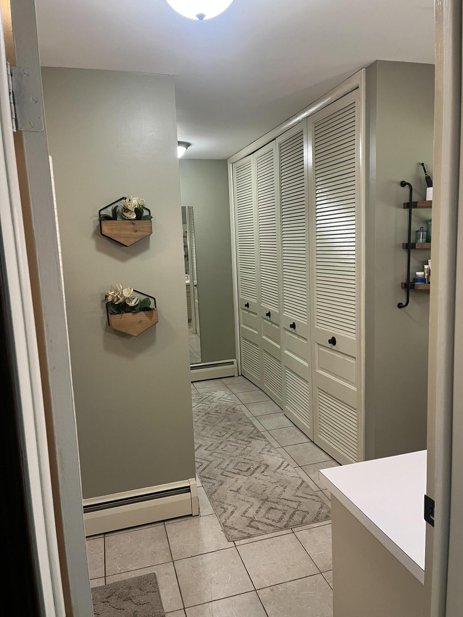 3283 W Kinney Ludington MI 49431