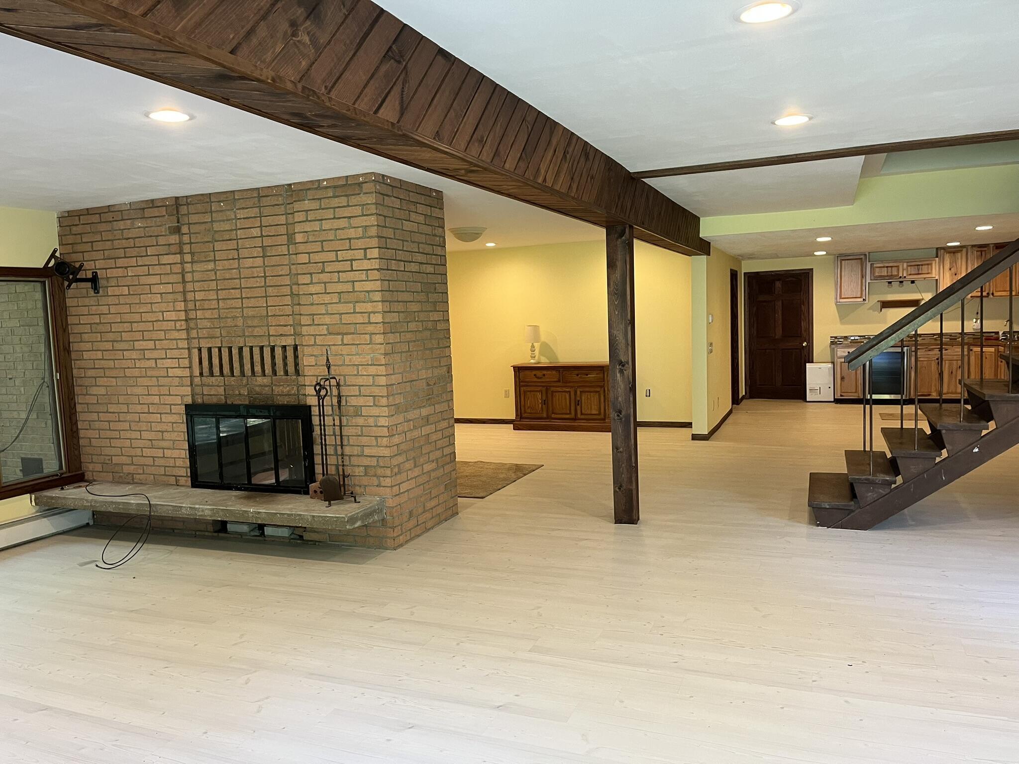 3283 W Kinney Ludington MI 49431