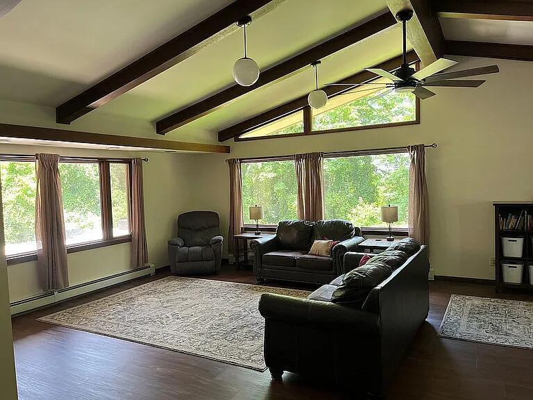 3283 W Kinney Ludington MI 49431