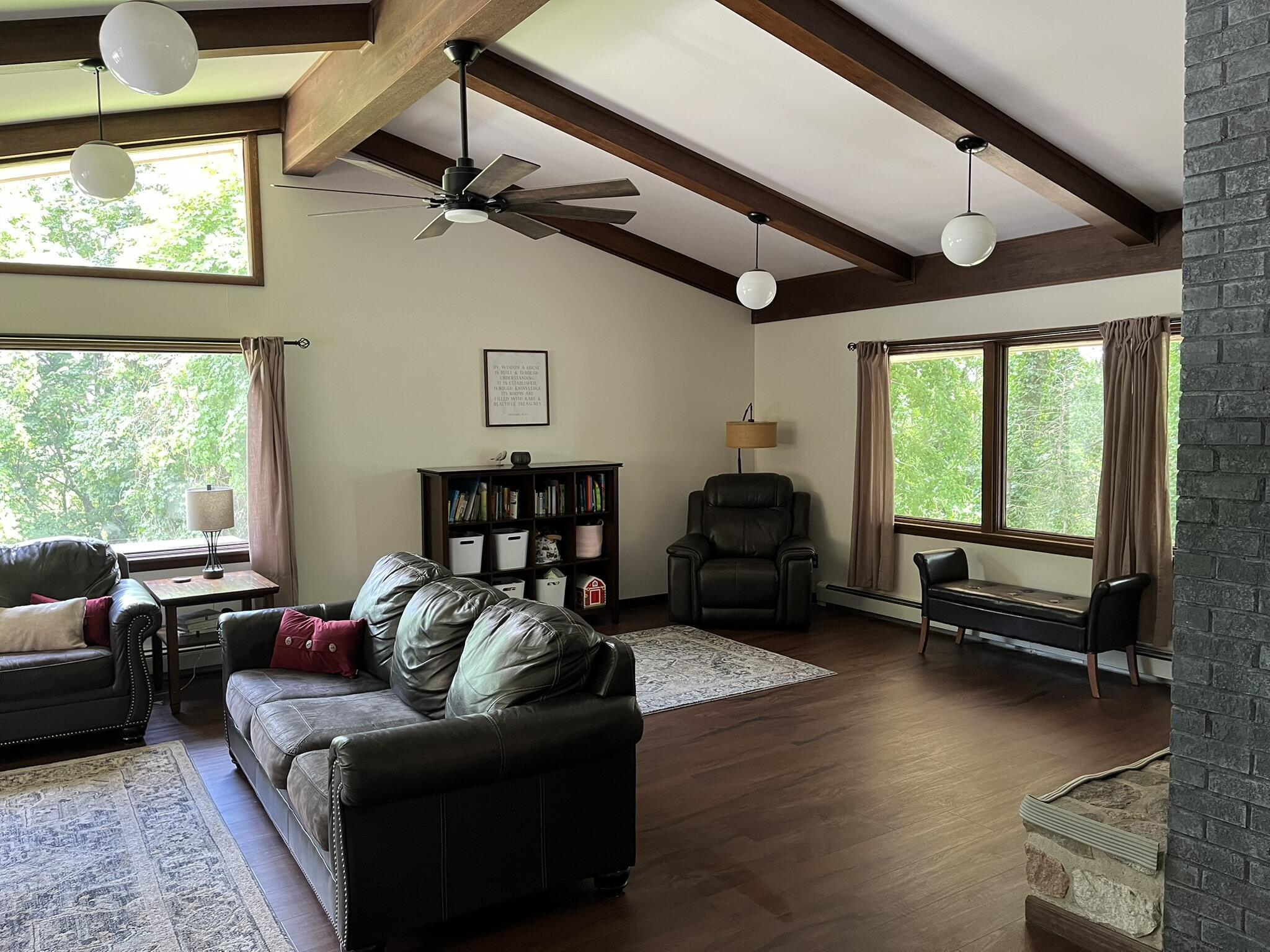 3283 W Kinney Ludington MI 49431