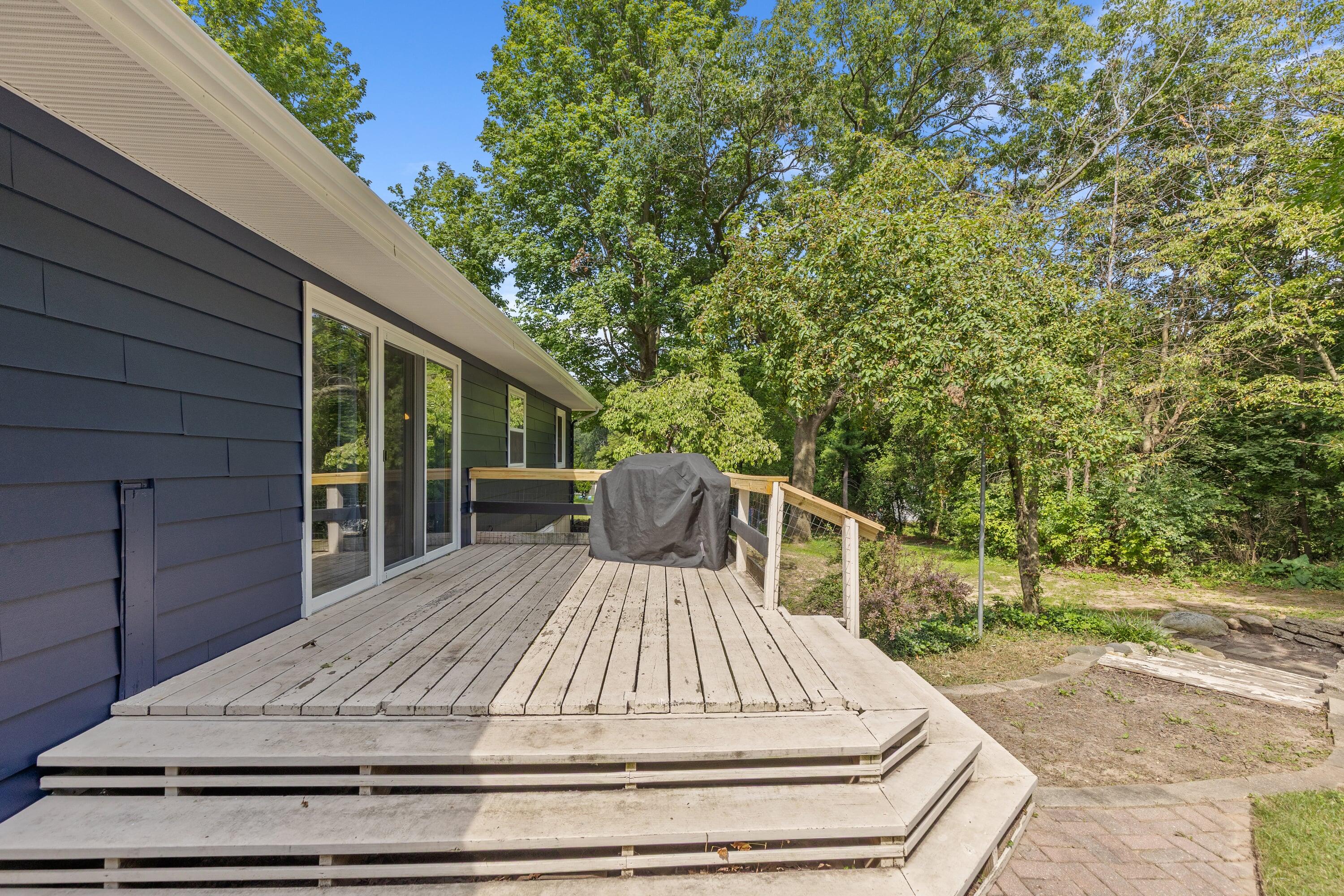 7246 Rezen Drive NE Rockford MI 49341