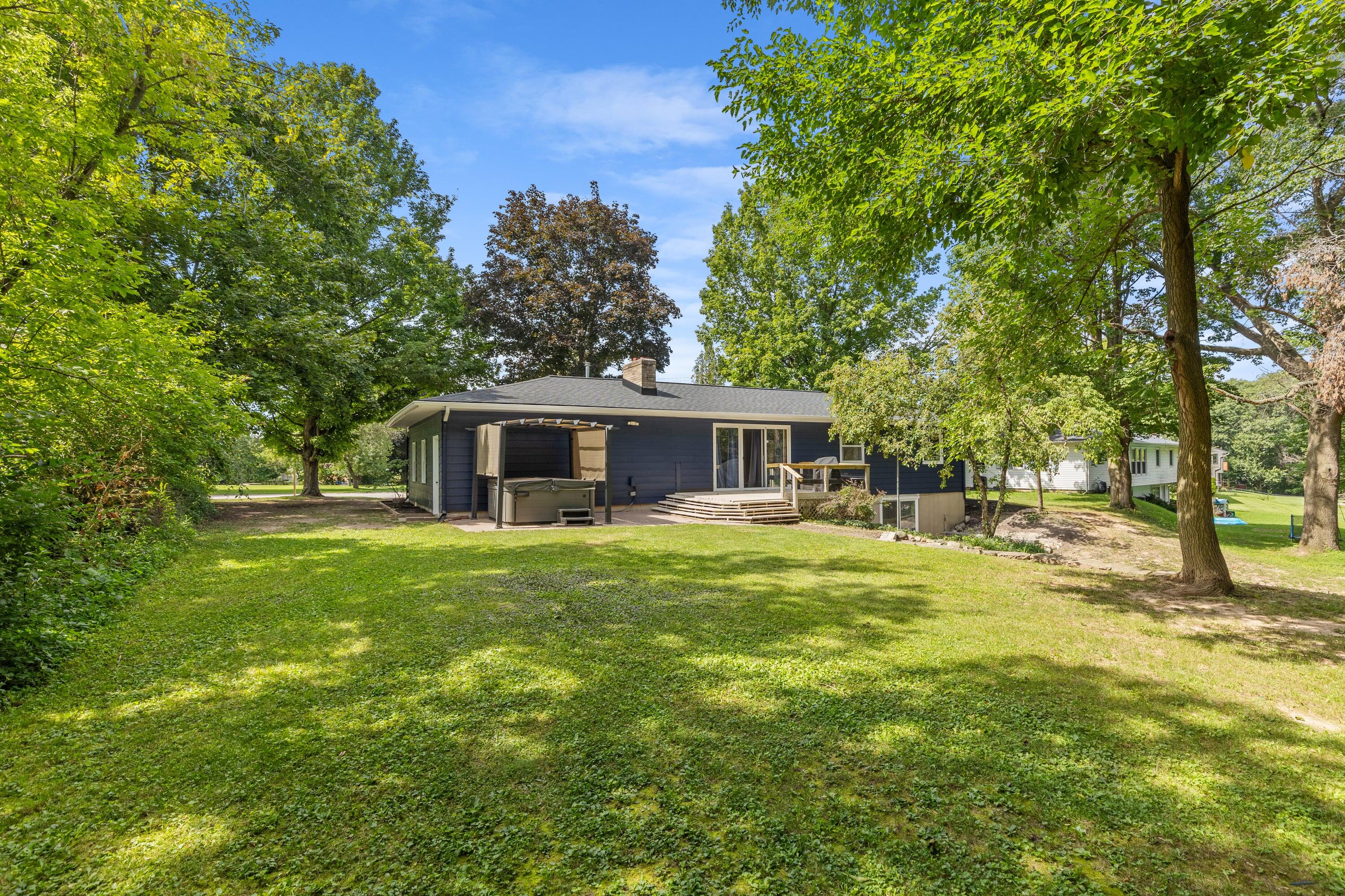 7246 Rezen Drive NE Rockford MI 49341