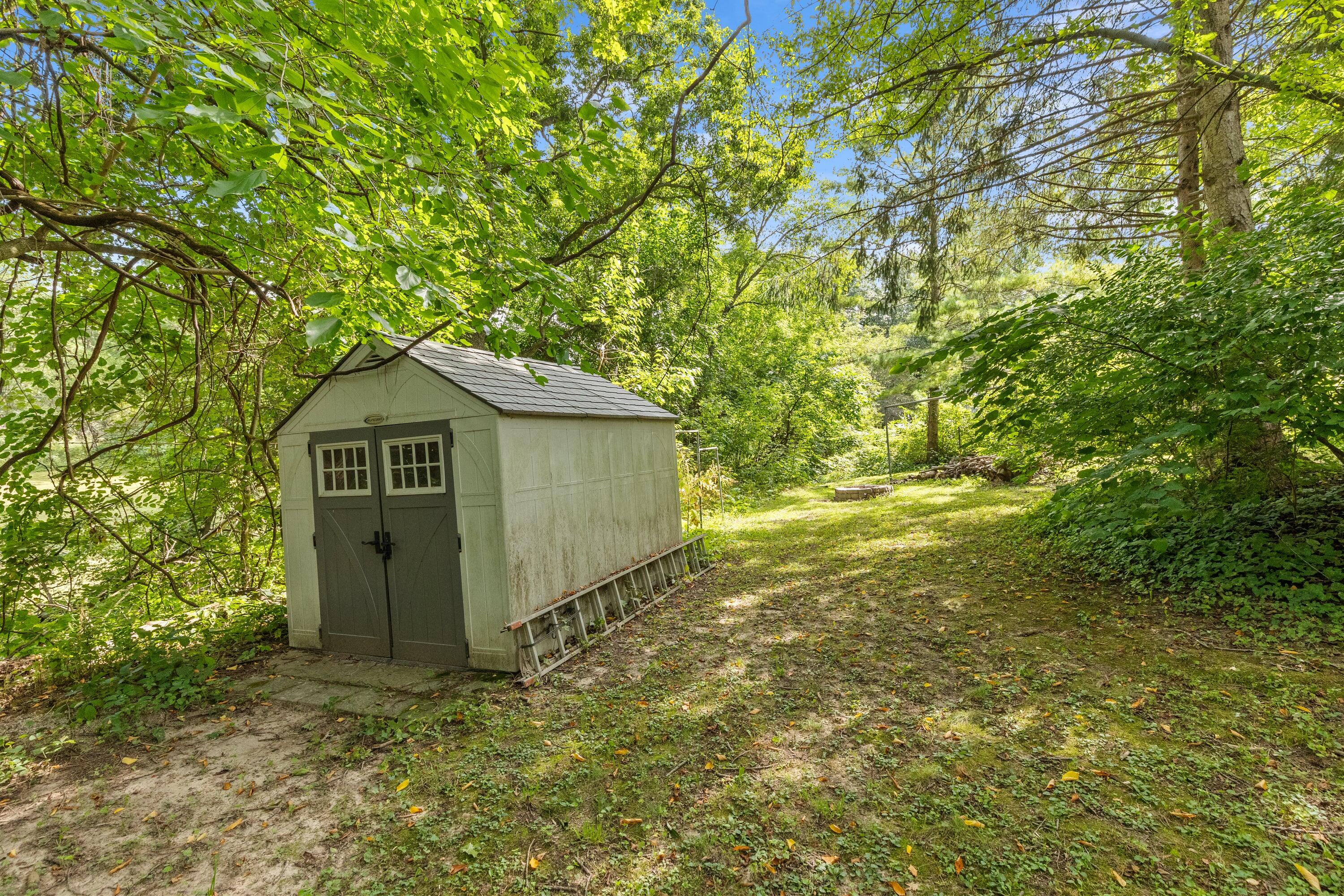 7246 Rezen Drive NE Rockford MI 49341