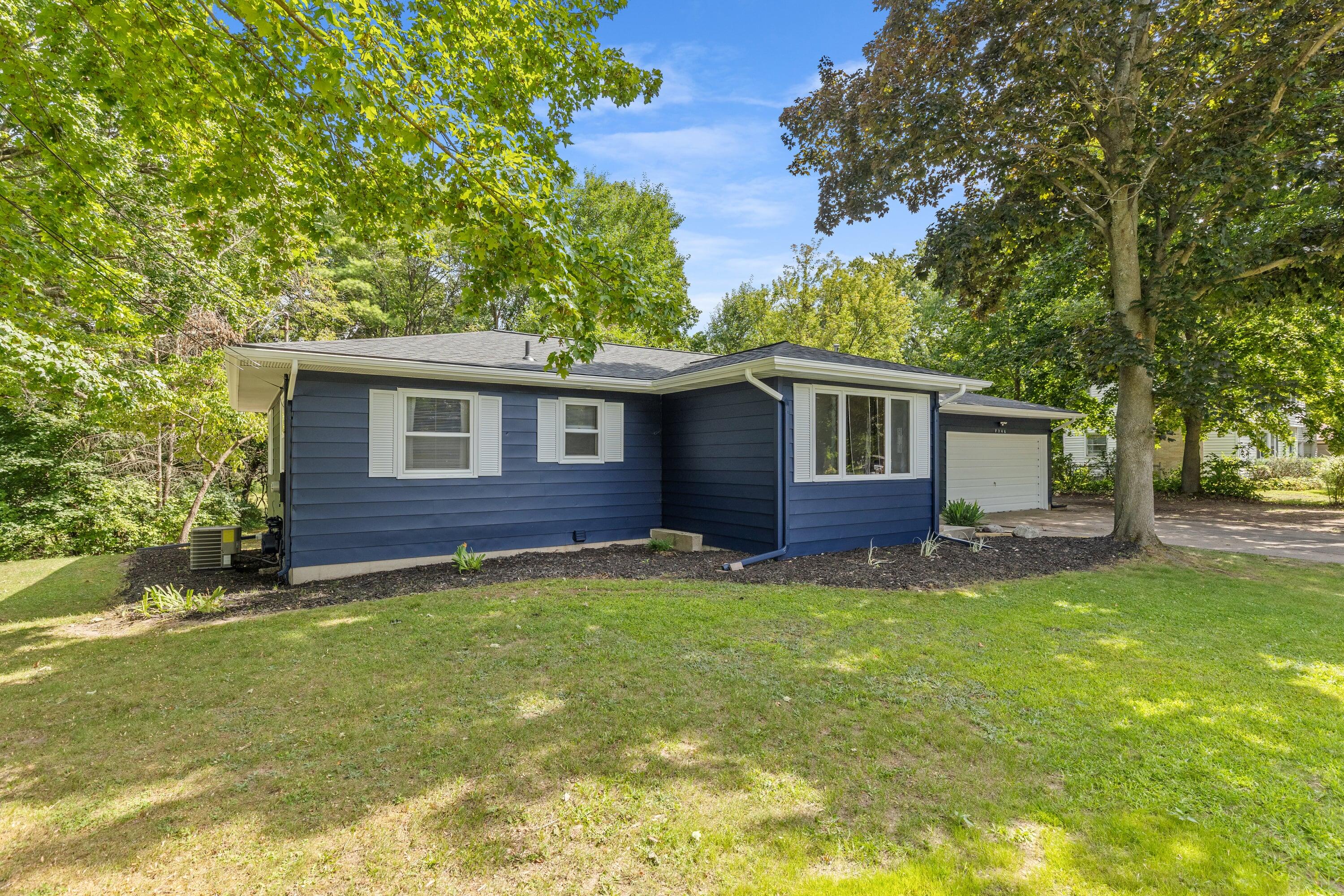 7246 Rezen Drive NE Rockford MI 49341