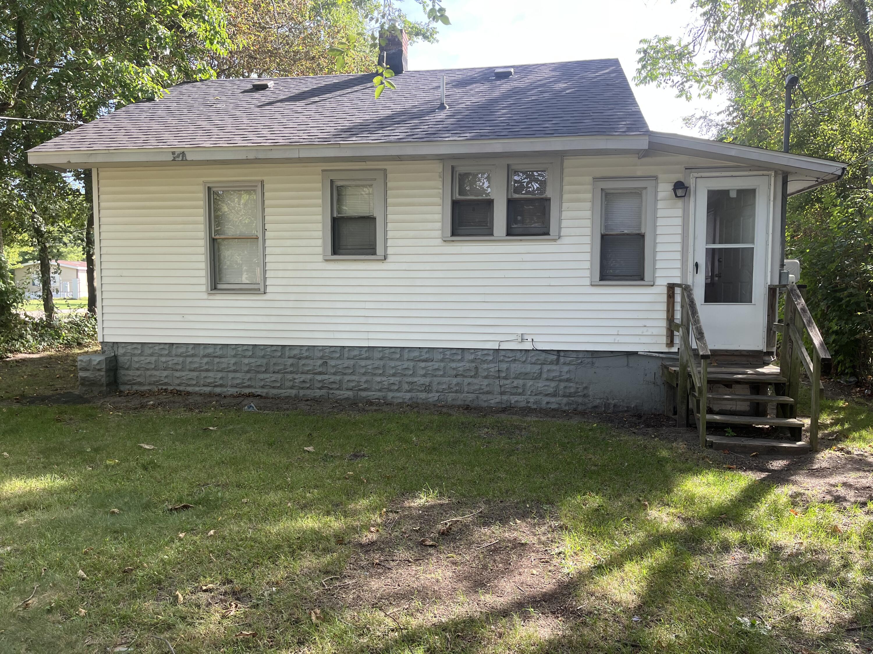 434 S Mccord Street Benton Harbor MI 49022