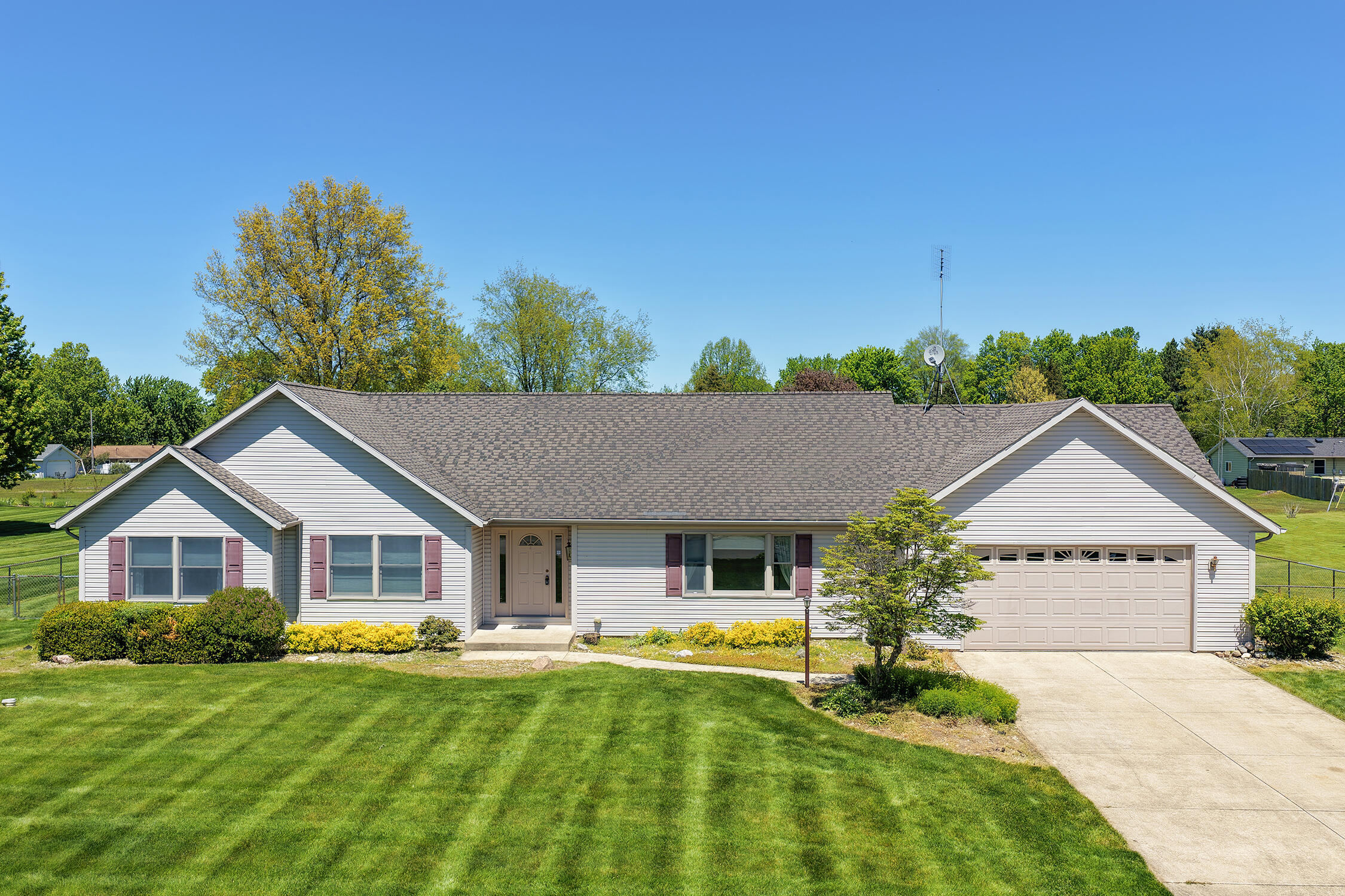 29376 Saddlebred Lane Dowagiac MI 49047