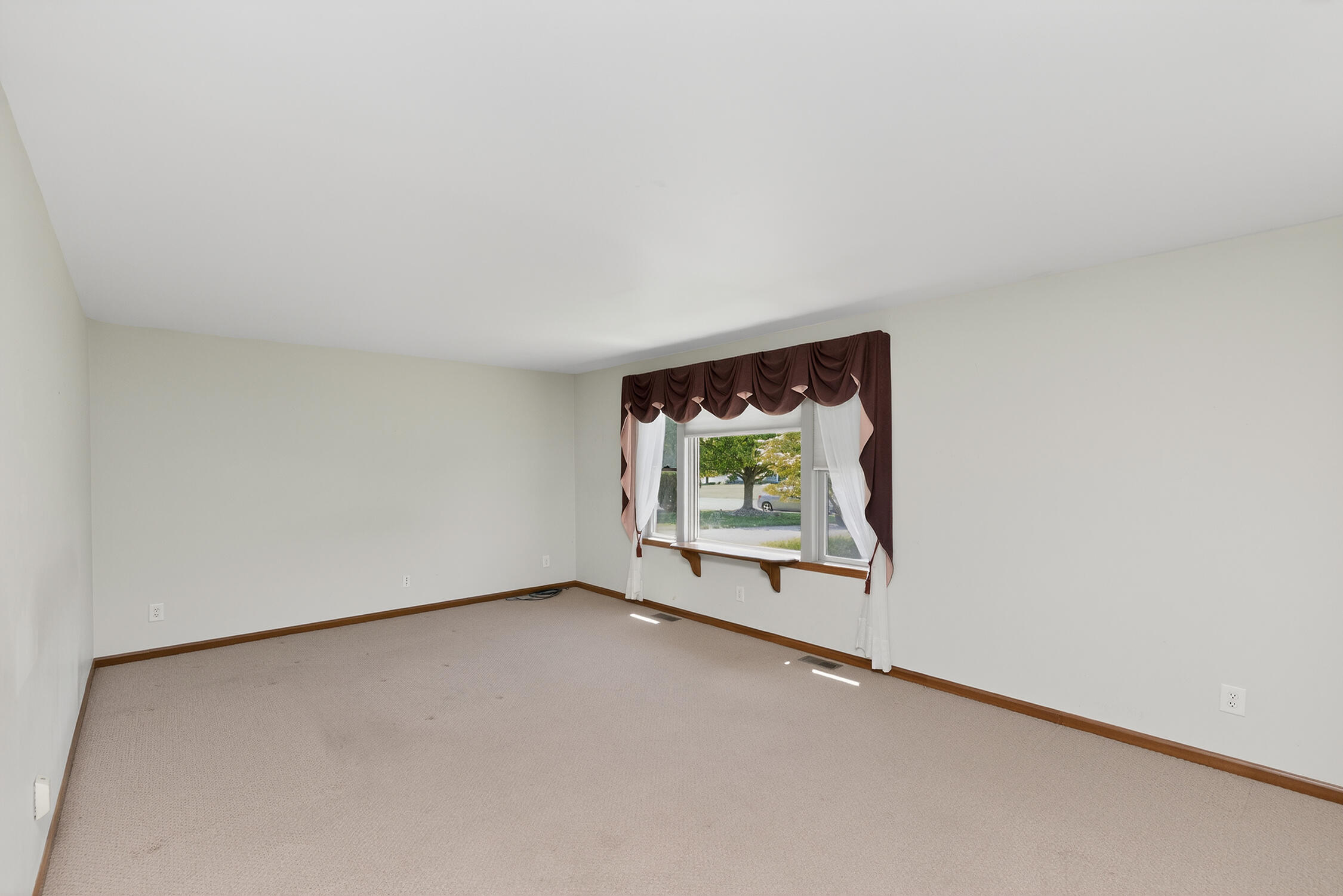29376 Saddlebred Lane Dowagiac MI 49047