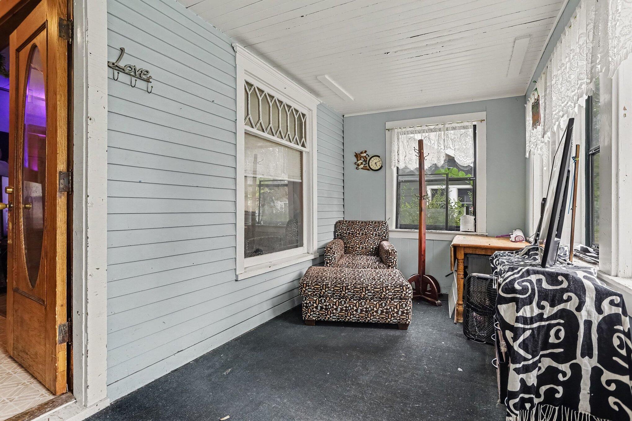 909 Clinton Avenue Kalamazoo MI 49001