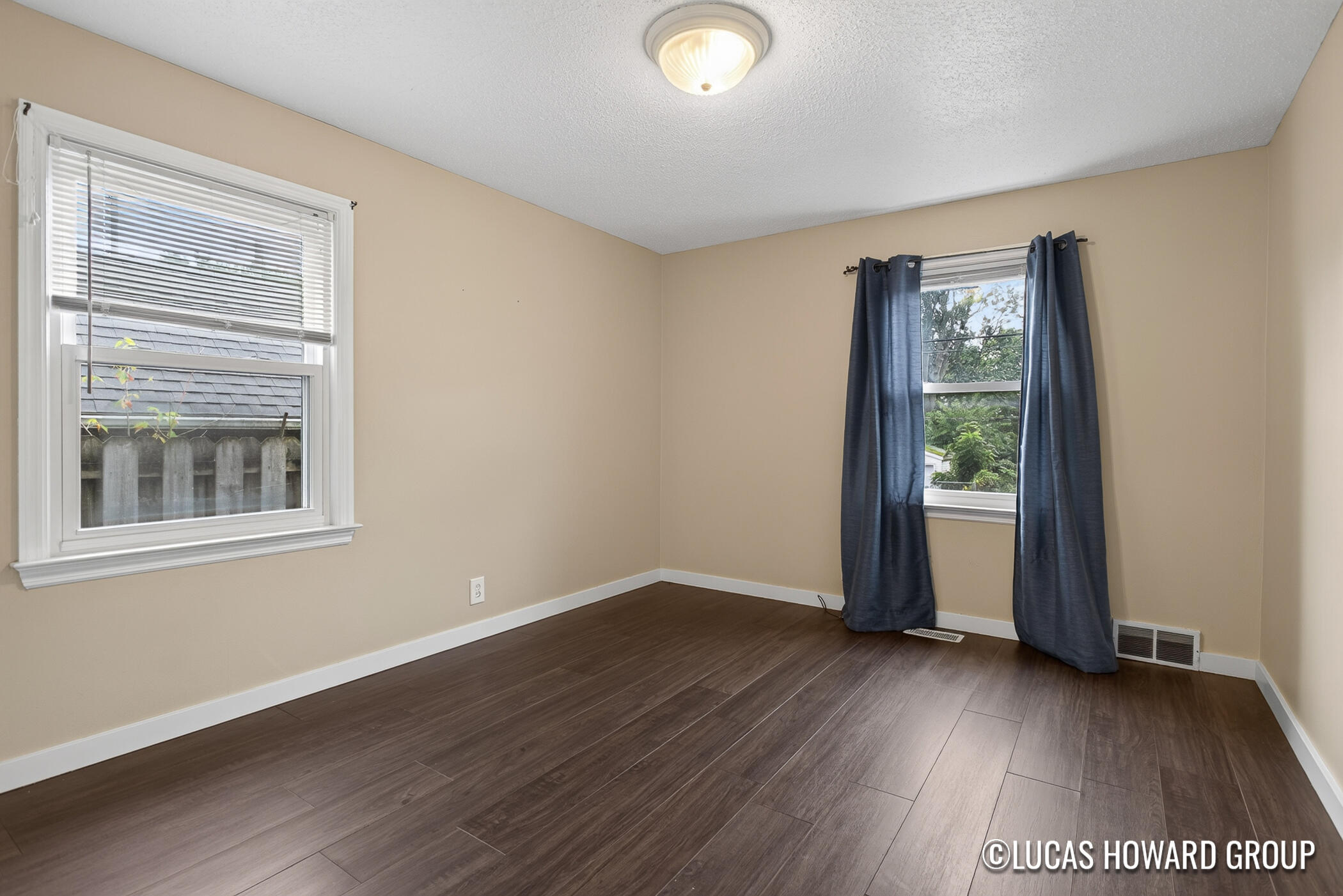 1548 Rossman Avenue SE Grand Rapids MI 49507