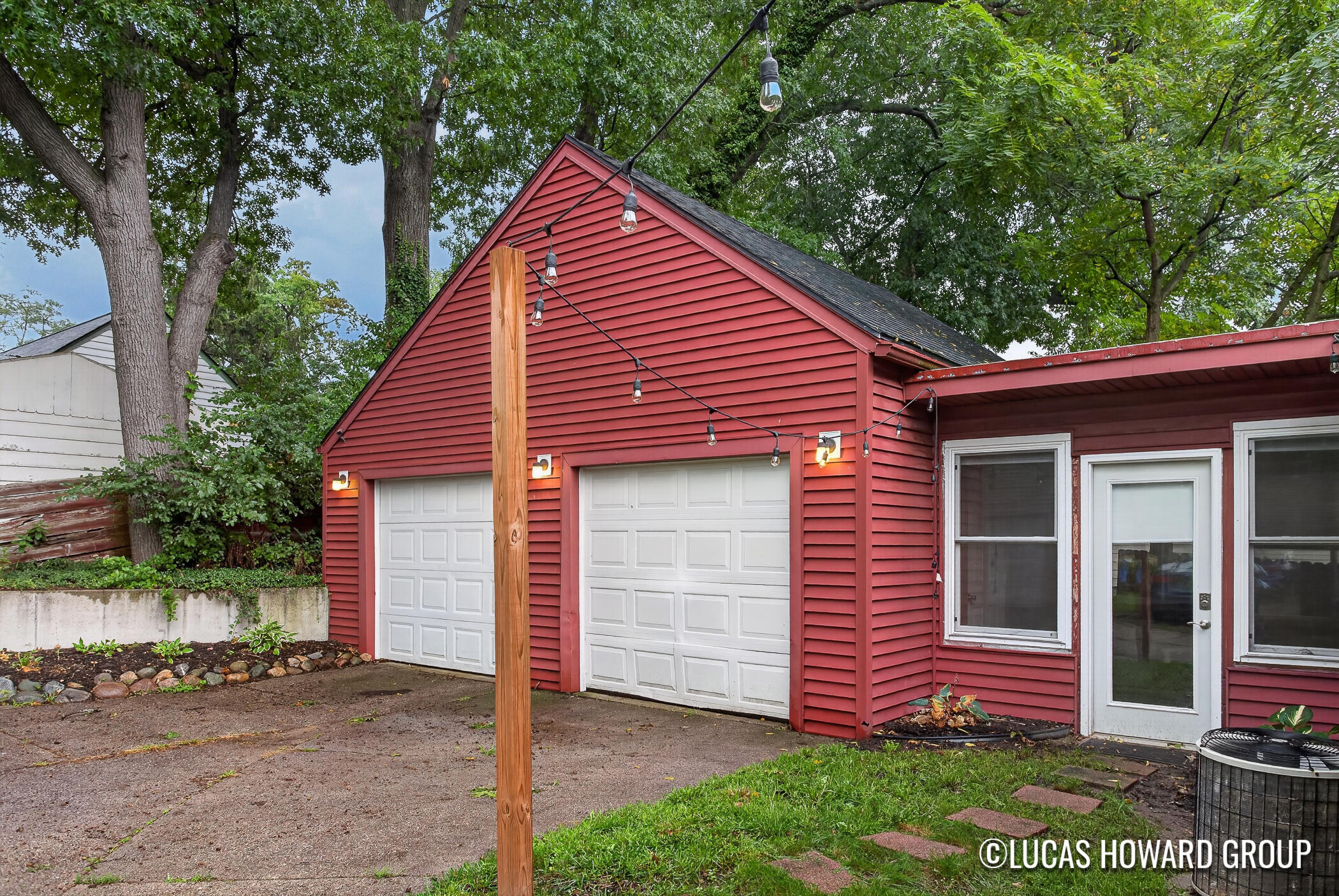 1548 Rossman Avenue SE Grand Rapids MI 49507