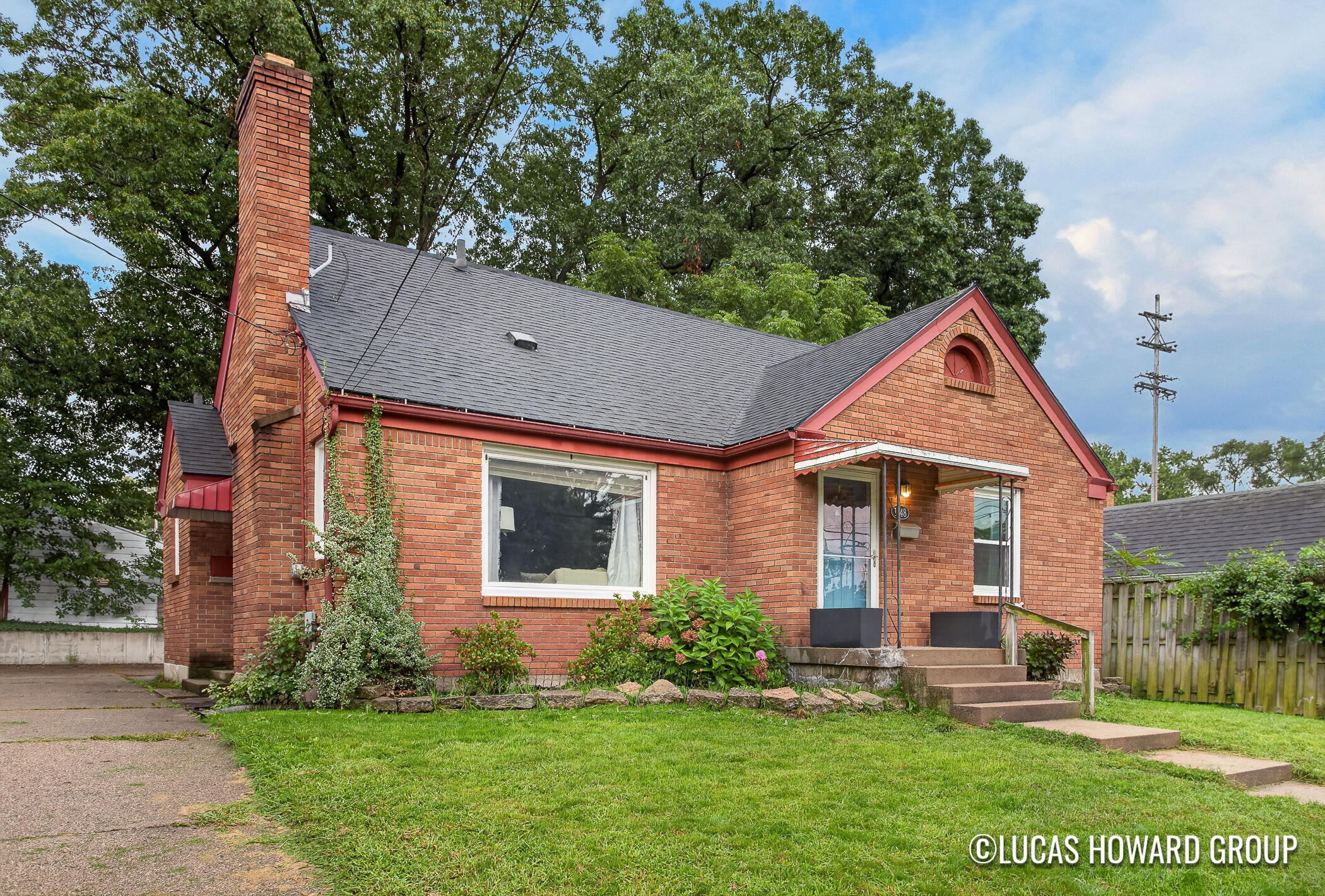 1548 Rossman Avenue SE Grand Rapids MI 49507