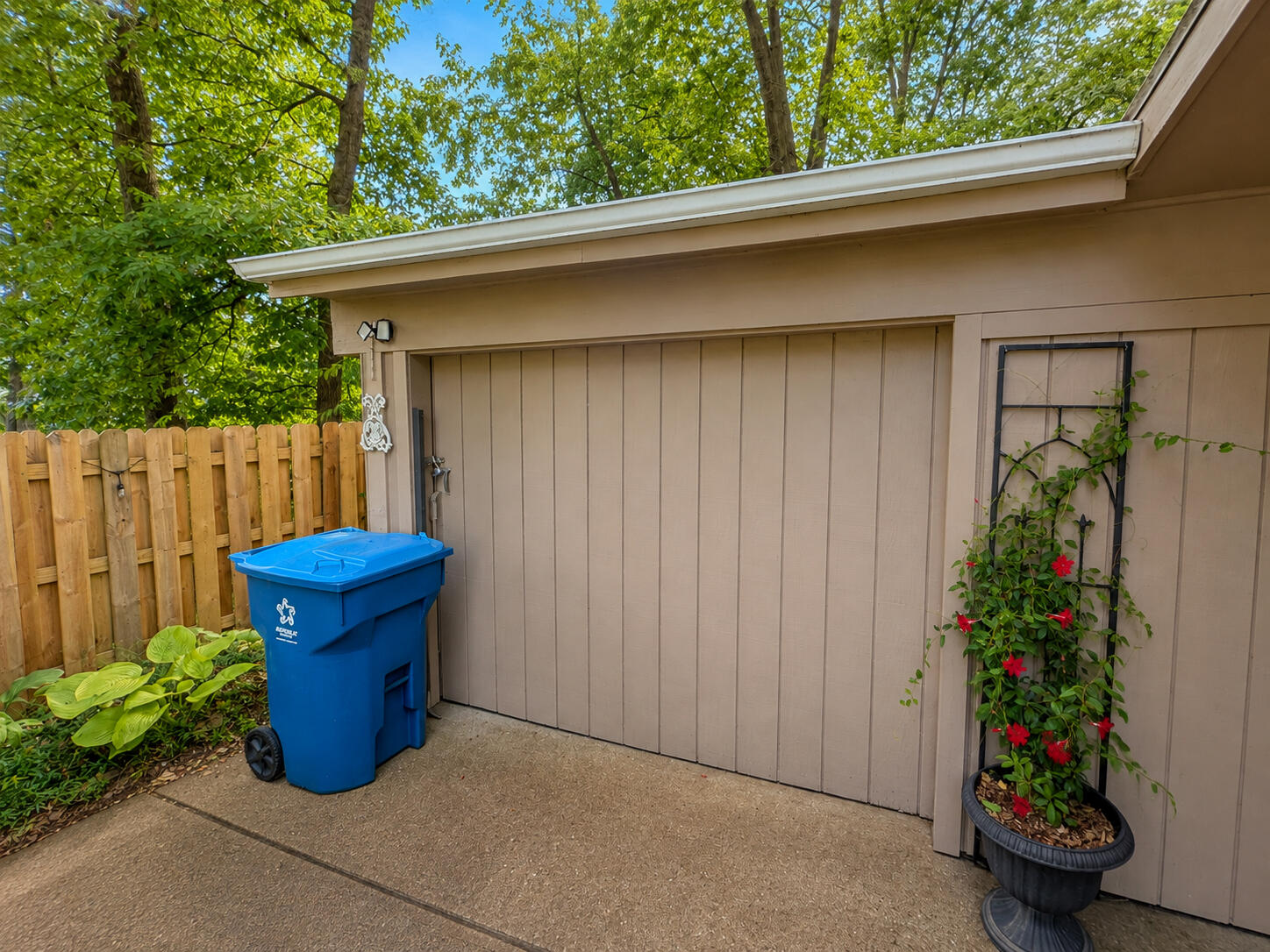 3221 Virginia Avenue Kalamazoo MI 49004
