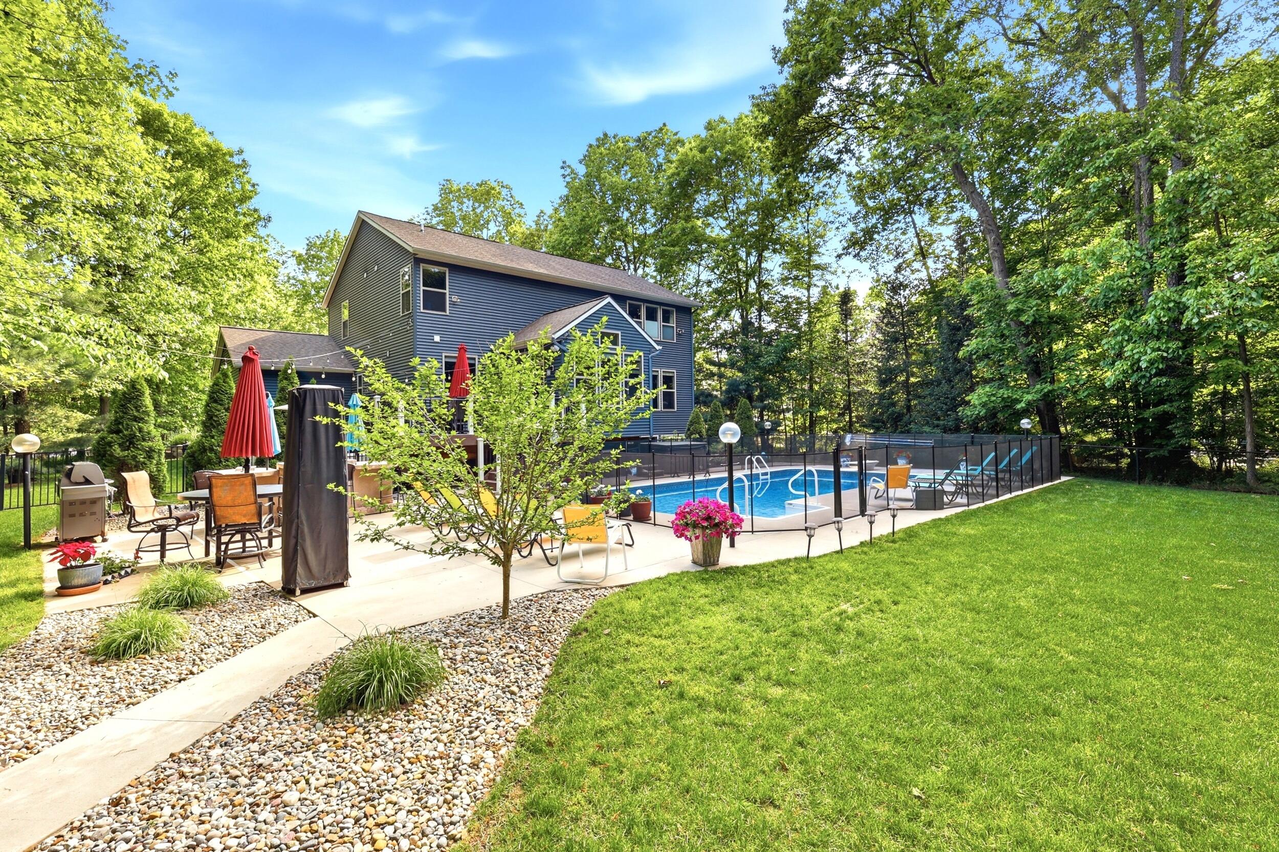 9339 Bay Harbor Court NE Rockford MI 49341