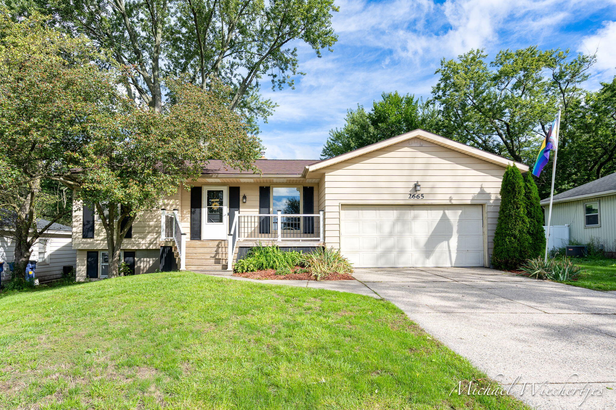 2665 Burton Street SE Grand Rapids MI 49546